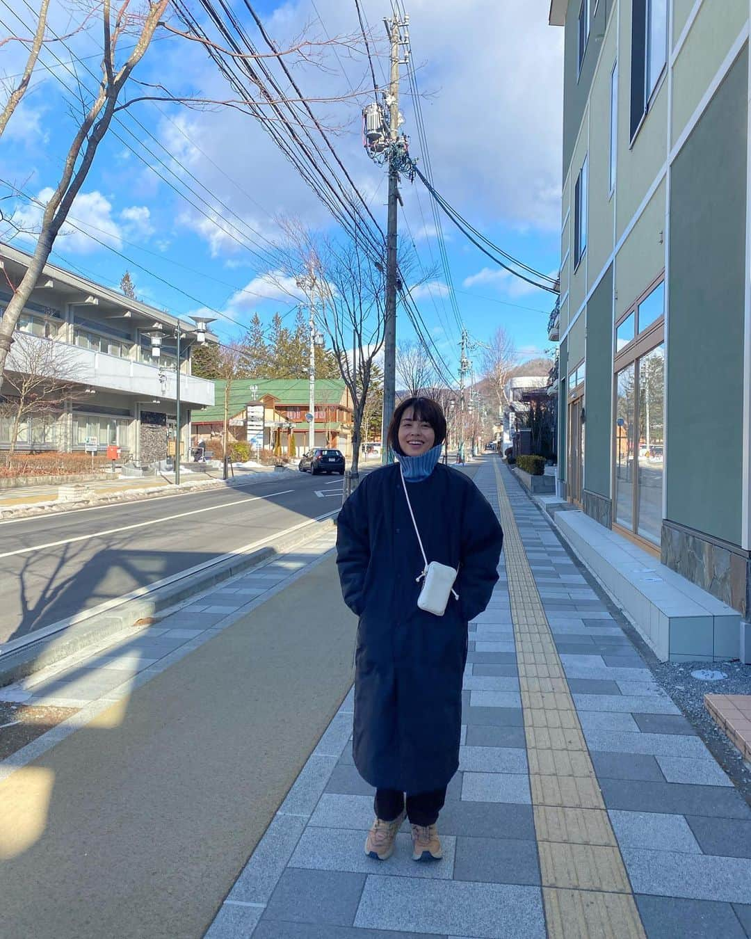 林えみりさんのインスタグラム写真 - (林えみりInstagram)「軽井沢2022おもいで☃️  #軽井沢#軽井沢旅行#長野#おもいで#hyke#roku#hokaoneone#brisemy#knitting #catear」1月18日 19時33分 - emiri_konatsu