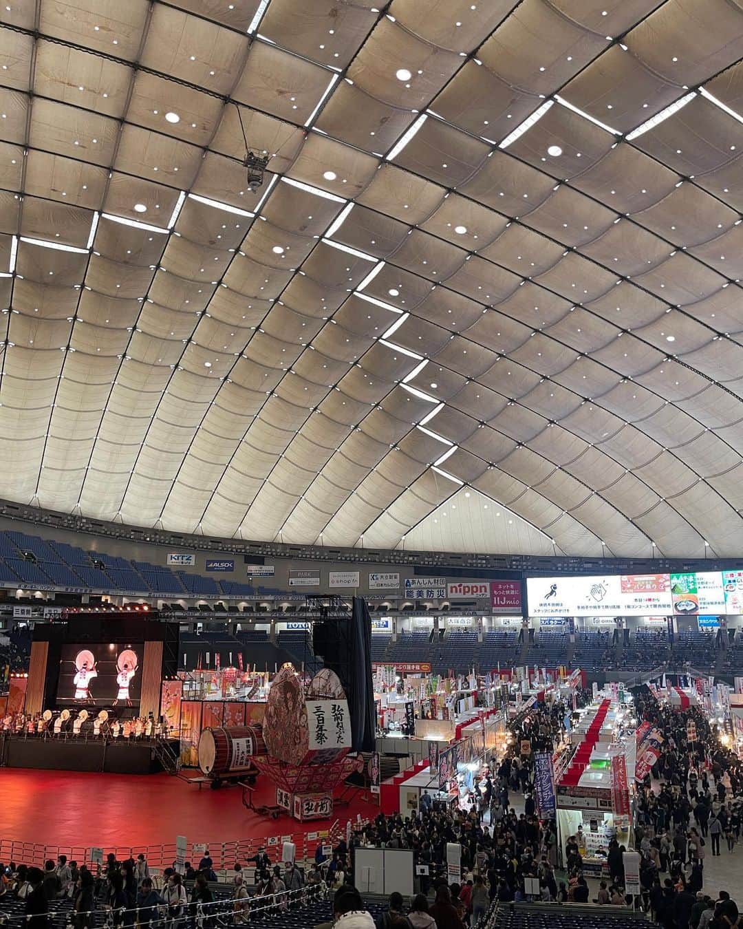 高木勇人さんのインスタグラム写真 - (高木勇人Instagram)「野球の事以外で初の東京ドーム🎉 感じたのは…  ドームは広かった  #高木勇人 #ふるさと祭り #東京ドーム #おなかいっぱい」1月18日 20時37分 - hayatotakagi4749