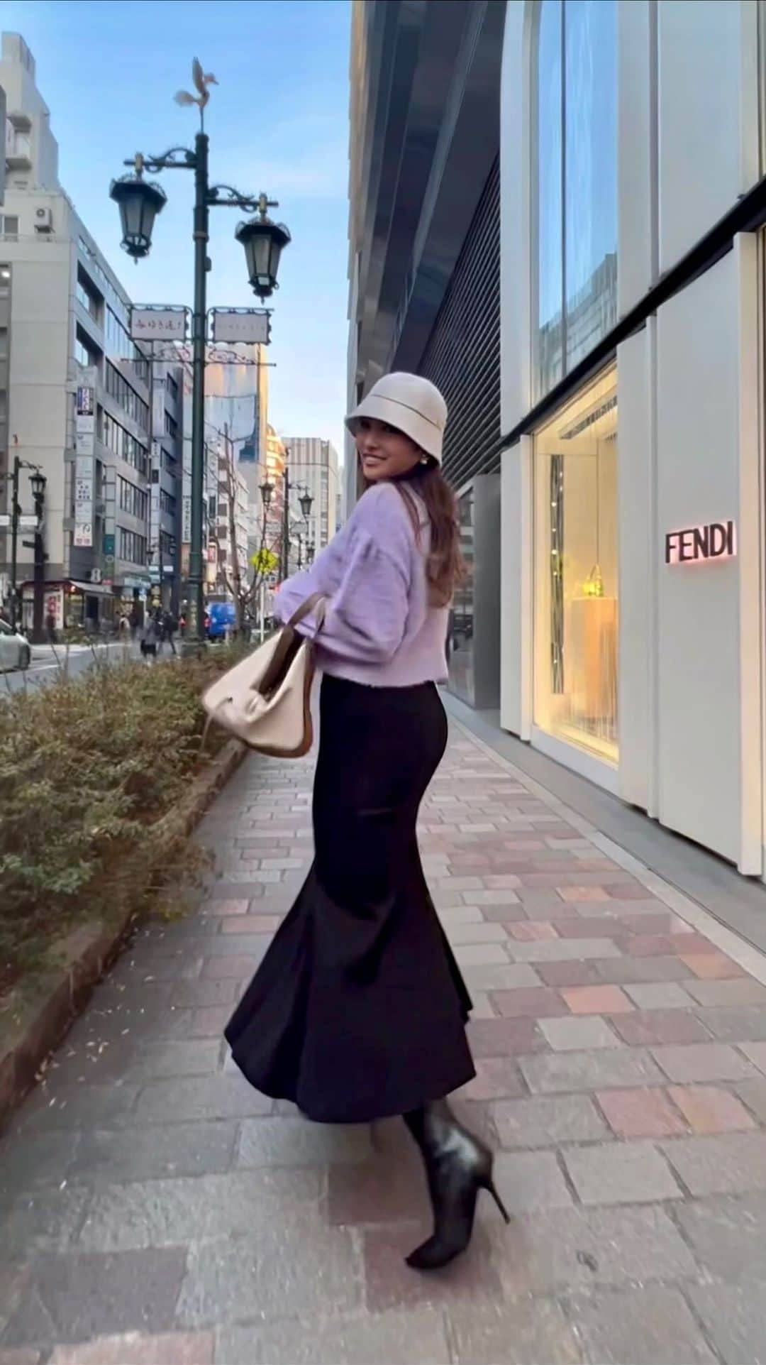  りさぶーのインスタグラム：「@esio_official 🍇💟」
