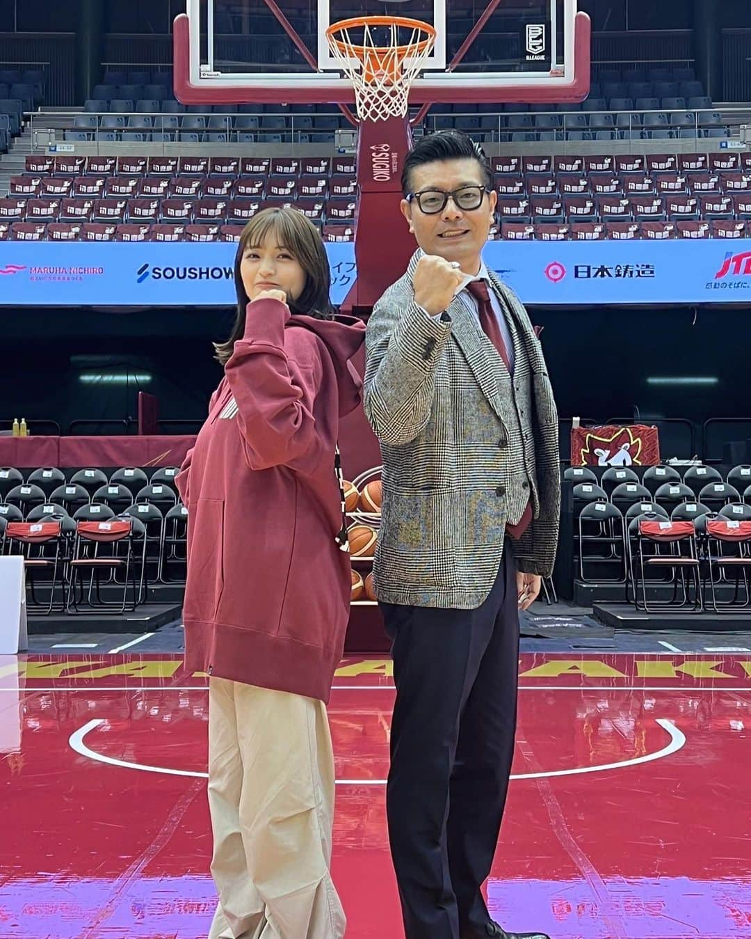 村島未悠さんのインスタグラム写真 - (村島未悠Instagram)「シーホース三河戦🏀 応援ありがとうございました⚡️ 今年初ホーム試合で 全員揃っての試合が見れて、 勝利、嬉しかったです👏  次は今週末ですね🔥🔥🔥 絶対勝ーーつっ！ #川崎ブレイブサンダース #bリーグ」1月18日 22時30分 - happy_miyu0827