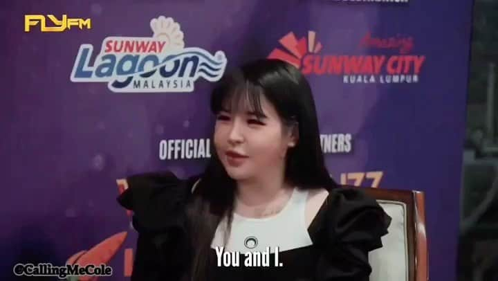 パク・ボムのインスタグラム：「interview🎶 #parkbom #bompark #2ne1 #ぼム #朴春‎ #بارك_بوم #anhyêuem #أحبك」