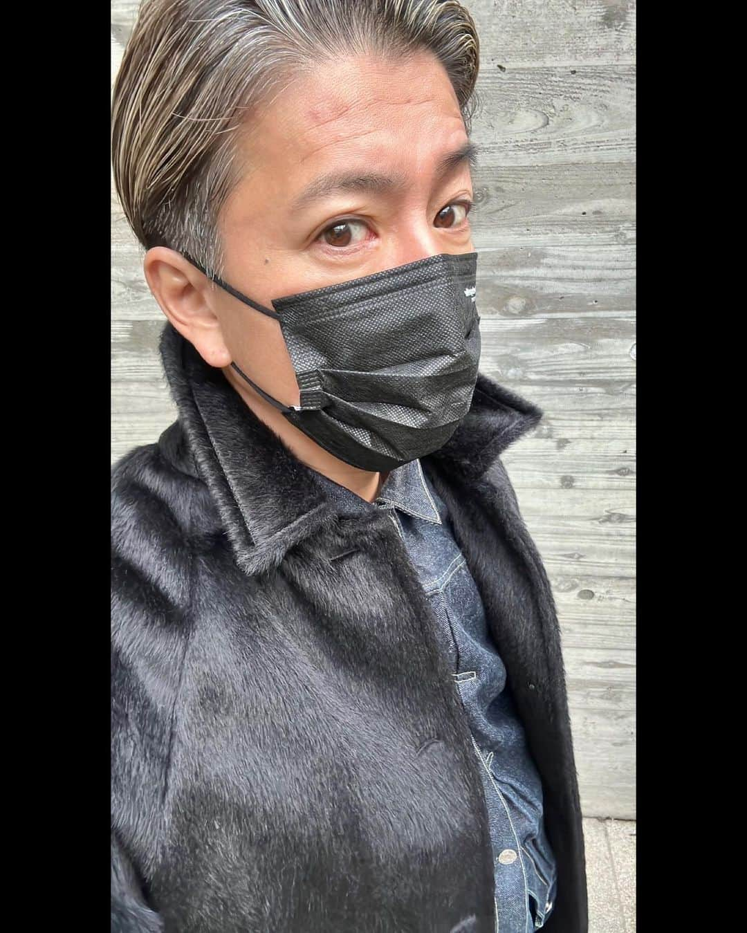 木村拓哉さんのインスタグラム写真 - (木村拓哉Instagram)「⁡ ⁡ ⁡ 「おはようございます❕ ⁡ 今朝もかなり冷えますね…。 本日は、かなり内容の濃いシーンの撮影が現場で待っております❕ 共演者の方としっかり積み重ねて行きたいと思います❕ では、行って来ます❕」 ⁡ PEACE‼︎ ⁡ STAYSAFE! ⁡ 拓哉 #木村拓哉 #TakuyaKimura」1月19日 7時30分 - takuya.kimura_tak