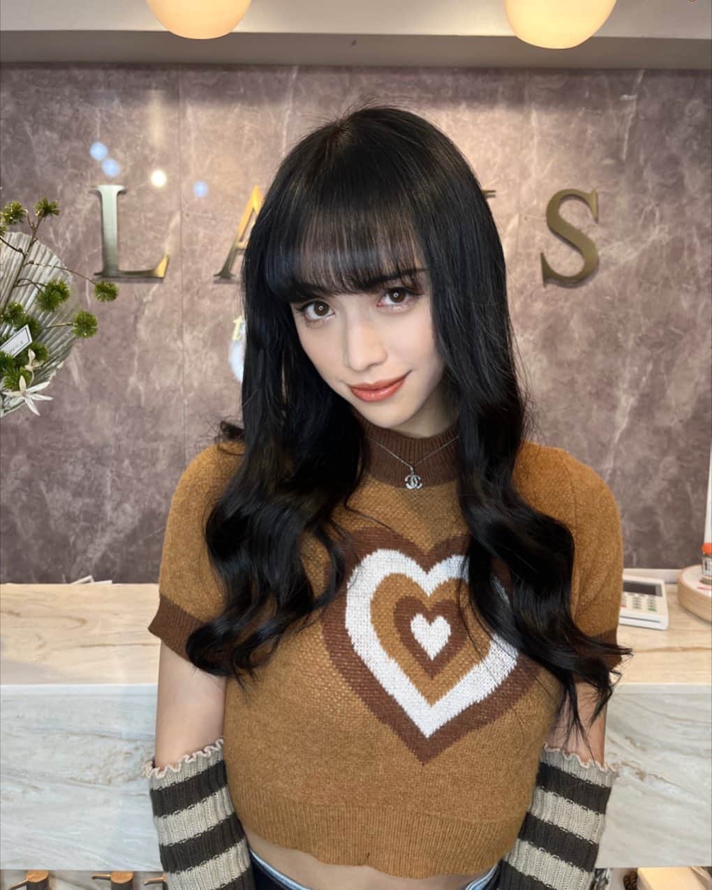 りゅうちぇるのインスタグラム：「ライブ仕様にエク付けました🎤🤍🫶🏻 気合い入れて頑張るゾ~~ ✊🏻🎶」