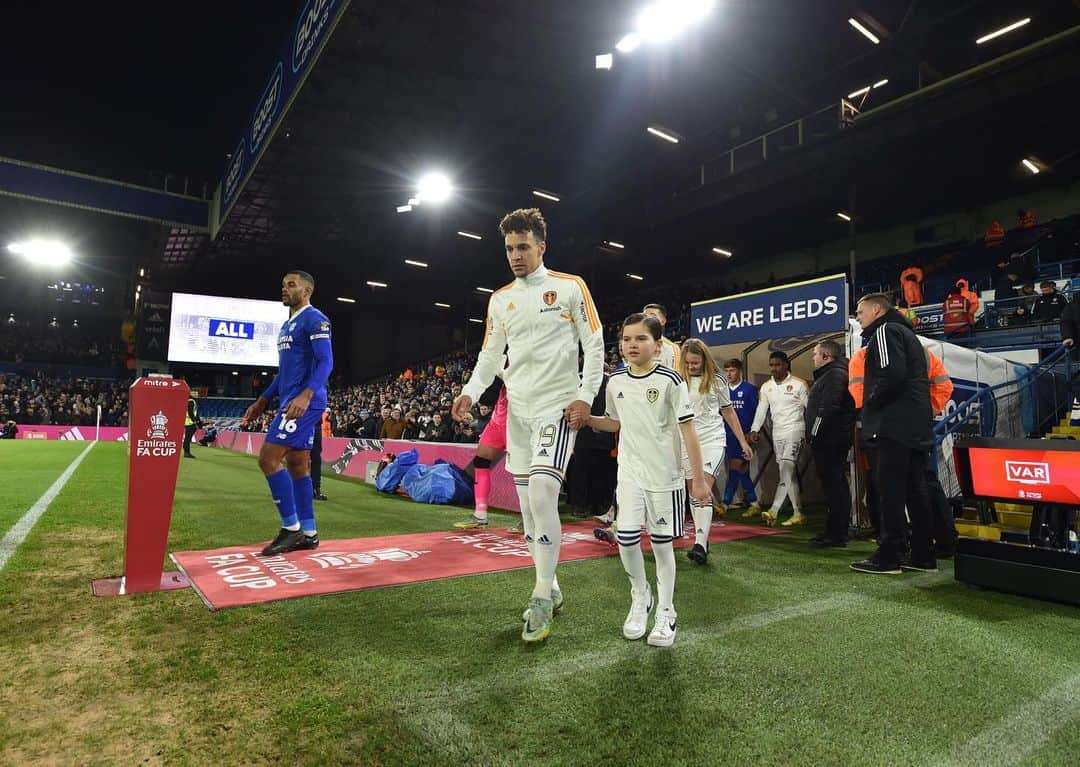 ロドリゴ・モレノ・マチャドのインスタグラム：「Solid performance that finally was reflected in the result tonight. We fight. We stay humble. We go.  #MOT⚪️🟡🔵」