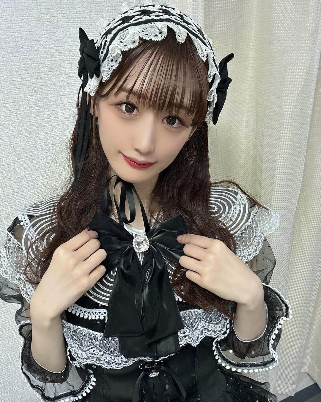 のインスタグラム：「さおちゃんに借りたヘッドドレス可愛くて、衣装にもぴったりだった♡  #アイドル #サロンモデル  #サロモ #被写体 #ポートレートモデル #撮影会モデル #动漫 #角色扮演 #粉我 #我的最愛 #女仆 #偶像 #팔로우 #아이돌#followme  #japanese #japanesegirl #japaneseidol #japanesegirls  #girl  #idol #japanesegirl」