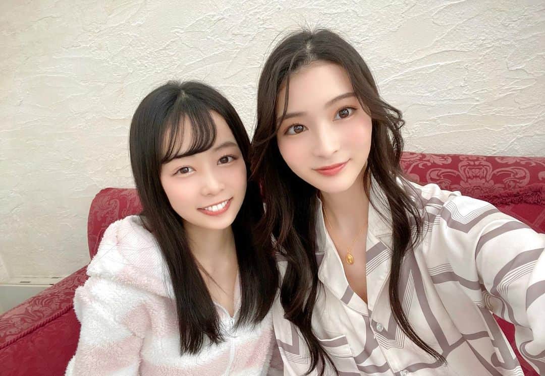 のインスタグラム：「・ ・ ・ ・ あみんちゃんと🤍 いつでも笑顔で接してくれて いつも優しさを纏ってる子。 ほんとに妹みたいにかわいい後輩ちゃん。 あみんちゃんの話してくれる内容は 個人的にぜんぶツボ。 ⁡・ ・ ・ ・ #東京家族next #四女」