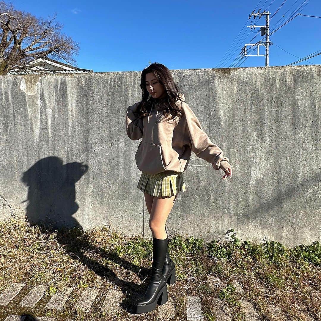 MIYUのインスタグラム：「🤎💚」