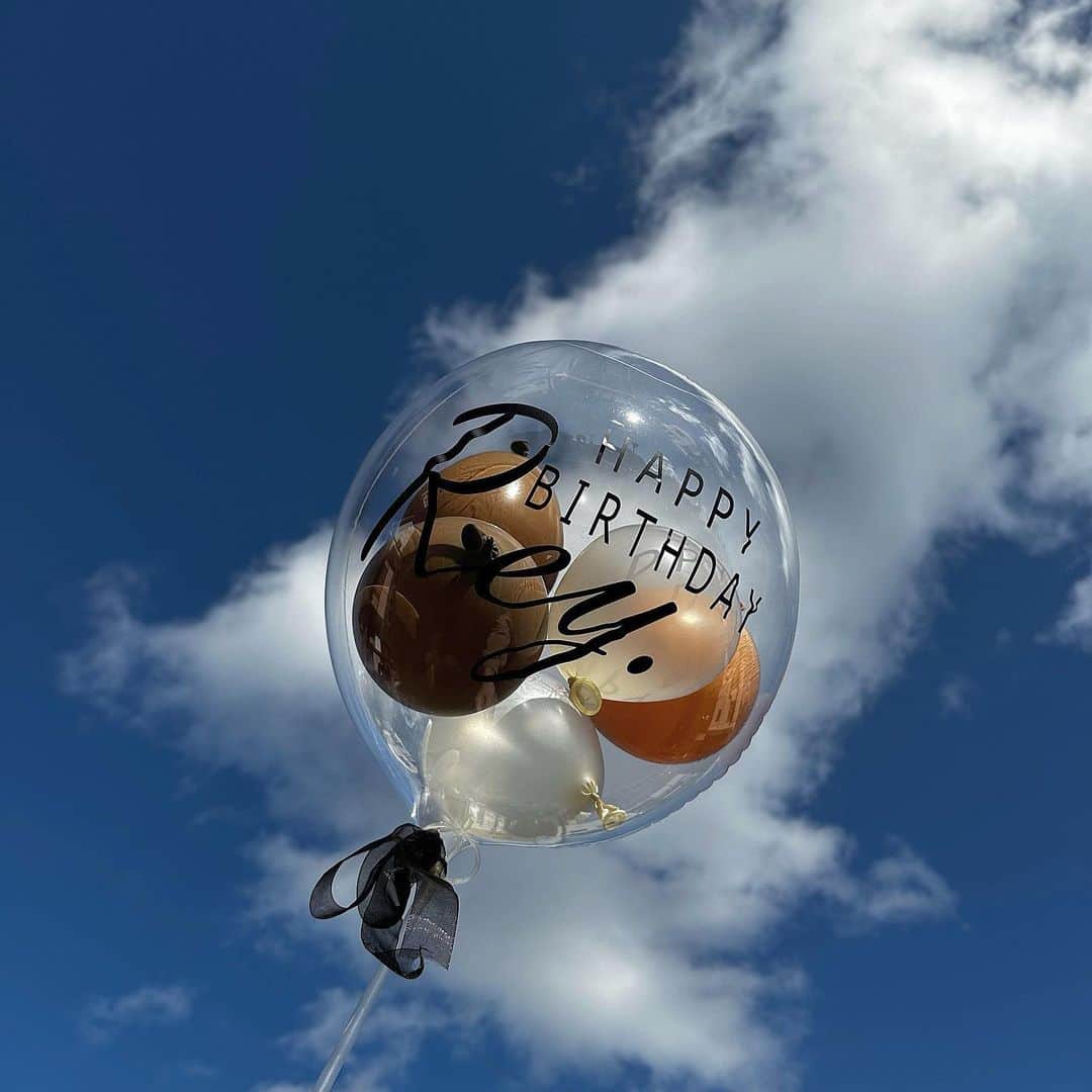 MIYUのインスタグラム：「🎈」