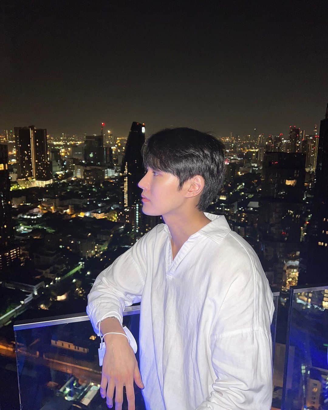 のインスタグラム：「🌃」