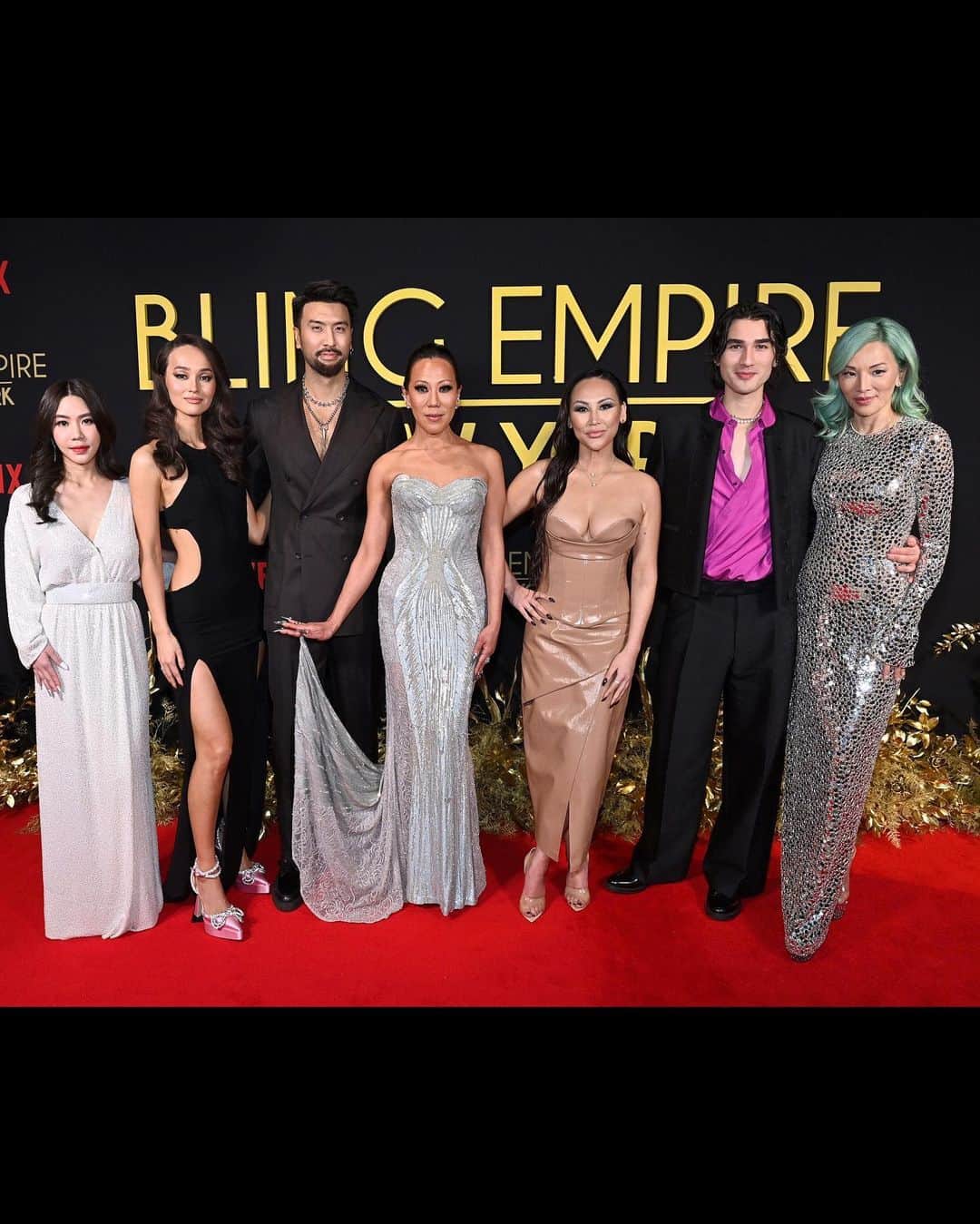 Lynn Banさんのインスタグラム写真 - (Lynn BanInstagram)「✨BLING EMPIRE NEW YORK! ✨STREAMING NOW ON NETFLIX 💎TUNE IN FOR ALL THE FASHION & DRAMA BABY!💋LAUGHS TOO! 🤣✨SWIPE SWIPE ➡️➡️➡️➡️➡️ FOR DEETS🎬」1月20日 3時50分 - lynn_ban
