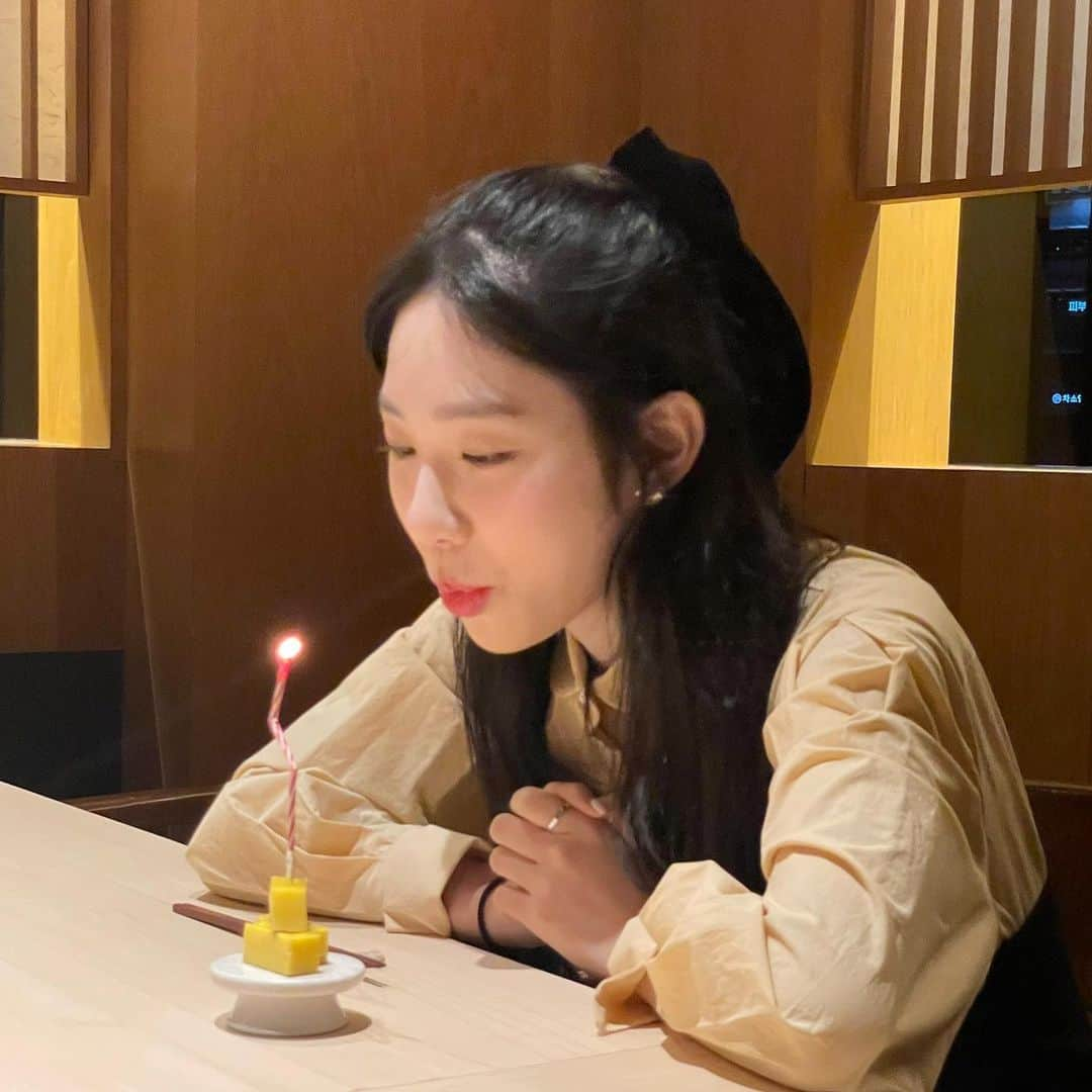 チェ・ダビンさんのインスタグラム写真 - (チェ・ダビンInstagram)「🎂💛🐰」1月19日 21時36分 - dabin_choi_119