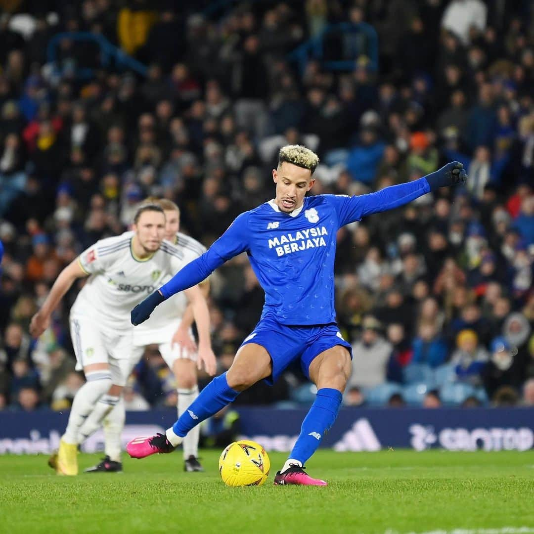 カラム・ロビンソンのインスタグラム：「Tough test last night against a strong opposition. Pleased to come on and contribute with two goals but ultimately very disappointing to be out of the cup. Focus returns to league action this weekend 💙 #CardiffCity」