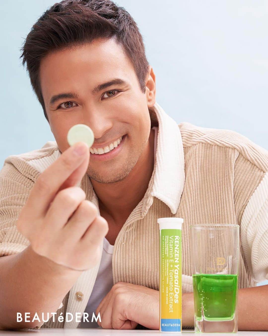 サム・ミルビーのインスタグラム：「When it comes to being my best, looking after my health is my priority.   That's why @beautedermcorporation Health Boosters’ Kezen Yasaides Effervescent Tablets are a part of my every day. Packed with vitamins A, B, C, & E.  Now I have the strength & energy to do what i love. Try BEAUTéDERM Health Boosters’ Kenzen Yasaides Effervescent Tablets today!  #BEAUTéDERM #BDHealthBoosterTablets #KenzenYasaiDes」