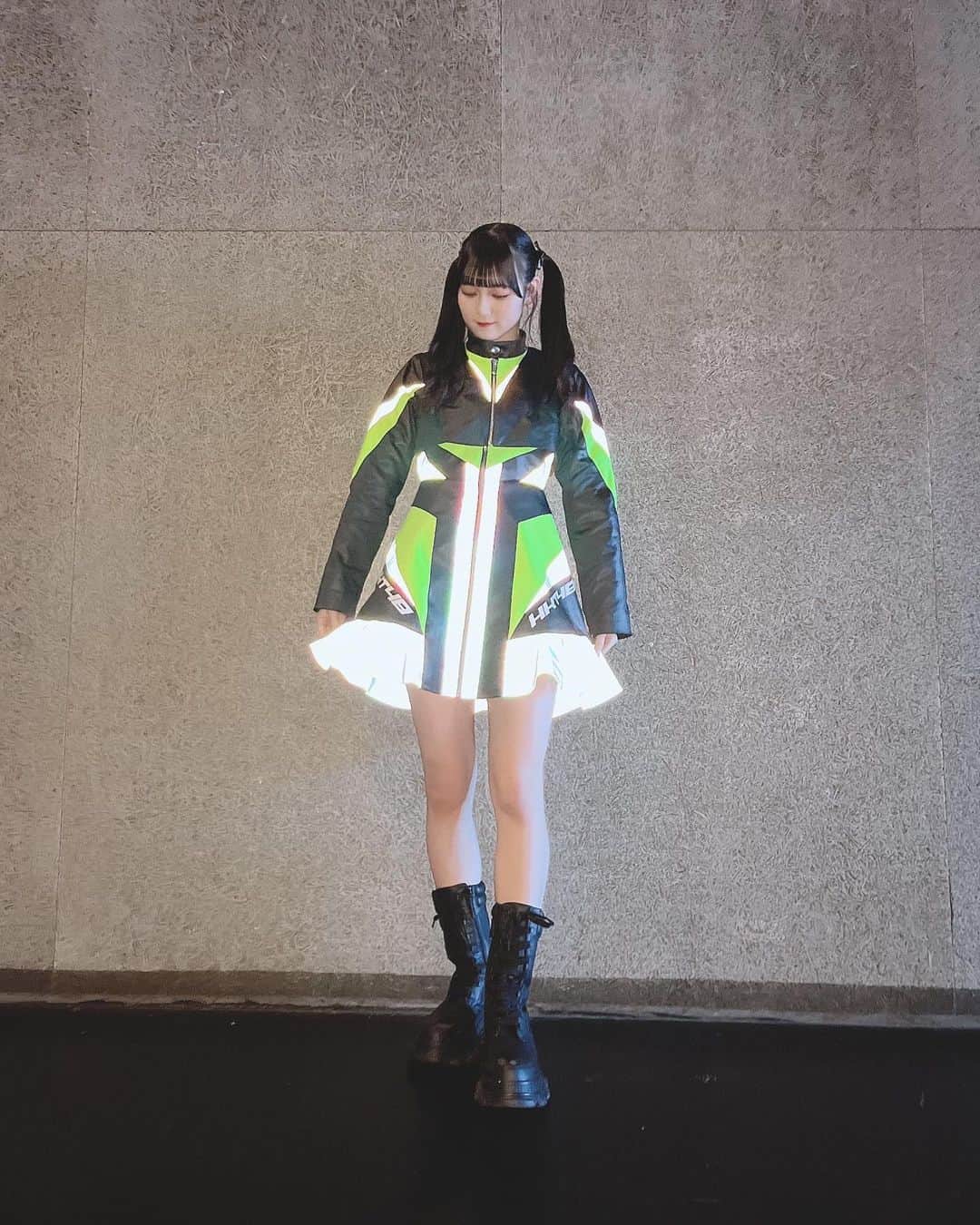 のインスタグラム：「. クラクションでI Love You ! ・ MVも公開されてるので是非見てください🚗³₃」