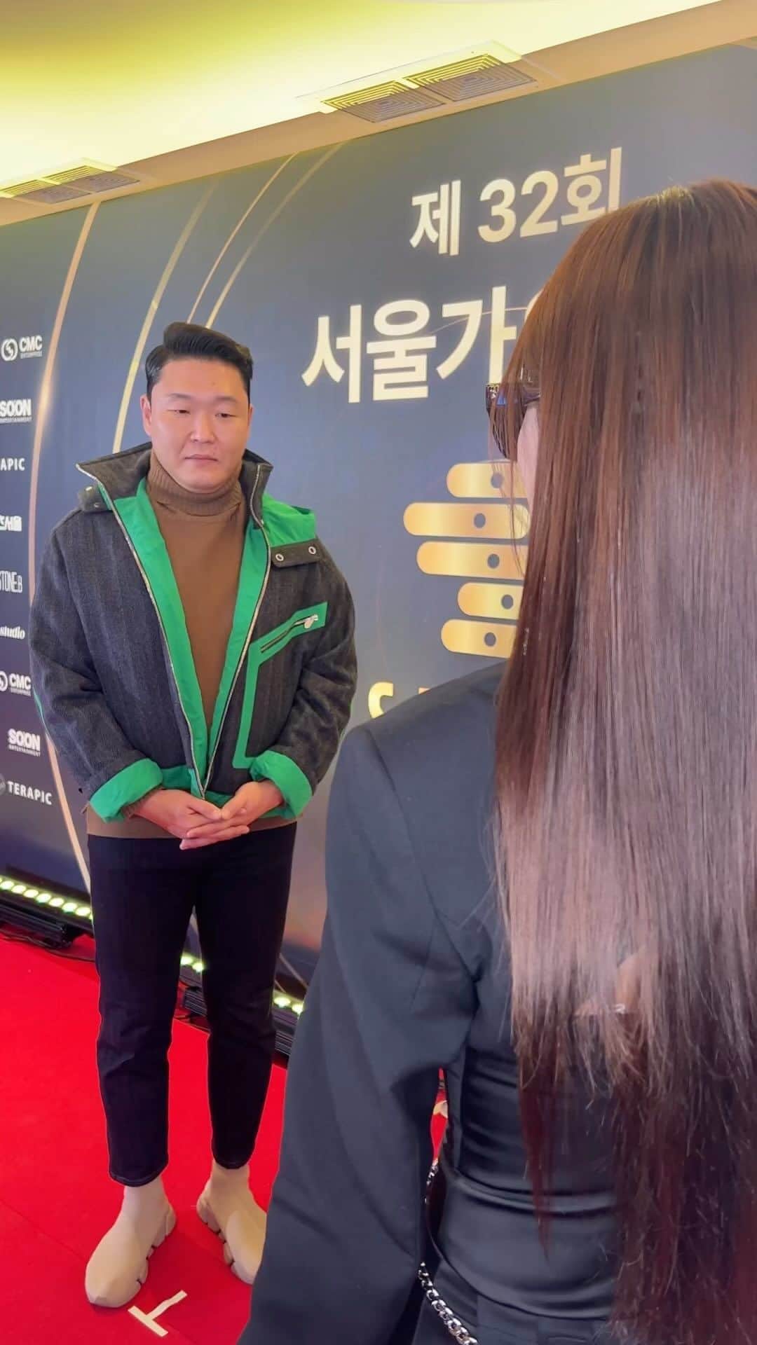 BoAのインスタグラム：「드디어 그 분이 오셨다! PSY #조잡챌린지」