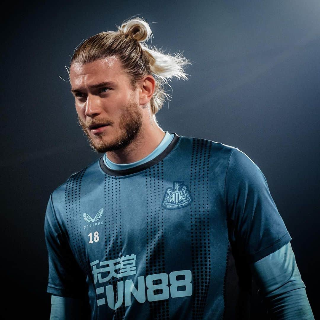 ロリス・カリウスさんのインスタグラム写真 - (ロリス・カリウスInstagram)「To be continued 📝 🤝🏼 @nufc」1月19日 23時55分 - loriskarius