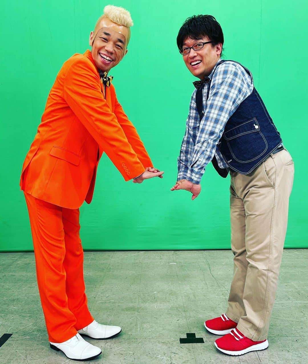 善し のインスタグラム：「今年の初クセスゴ。  キャイ〜ンさんやらせてもらいました。  とりあえずはTVerでチェックしてみてください❣️  #キャイ〜ン　#cowcow #クセスゴ」