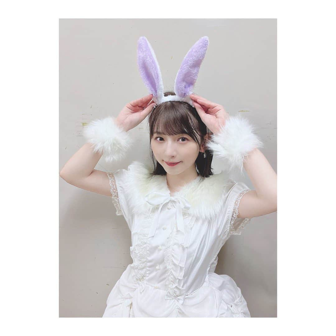 堺萌香のインスタグラム：「🐰あけおめ」