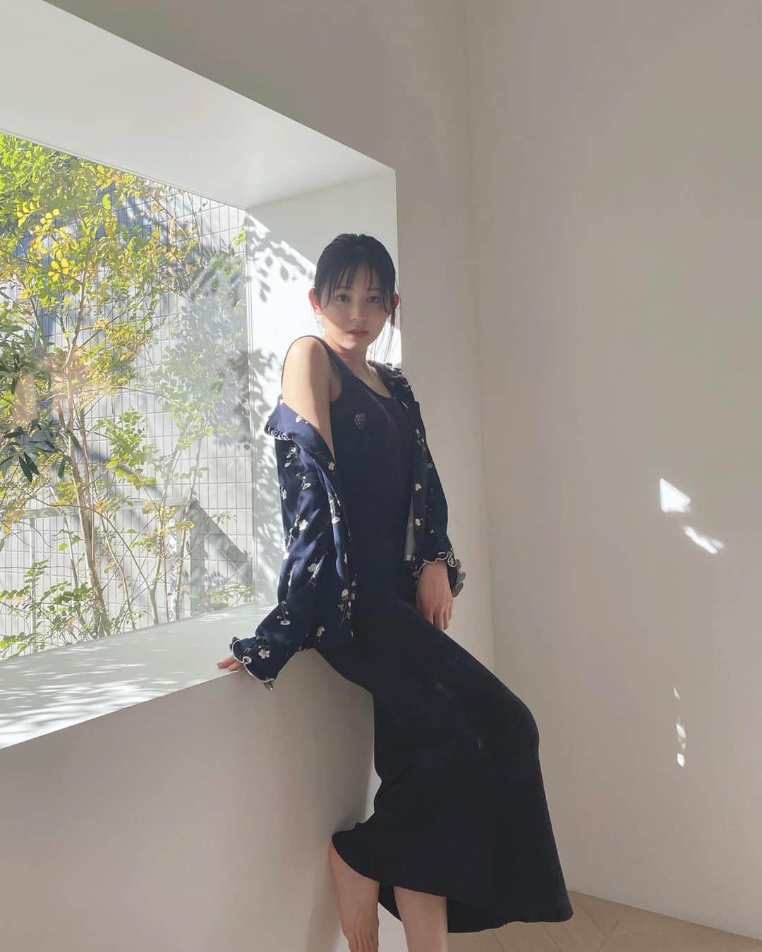 久間田琳加のインスタグラム：「SNIDEL HOMEさんの撮影🕊 可愛すぎる部屋着で1日中幸せな気分だった〜🤭♡ #SNIDELHOME」
