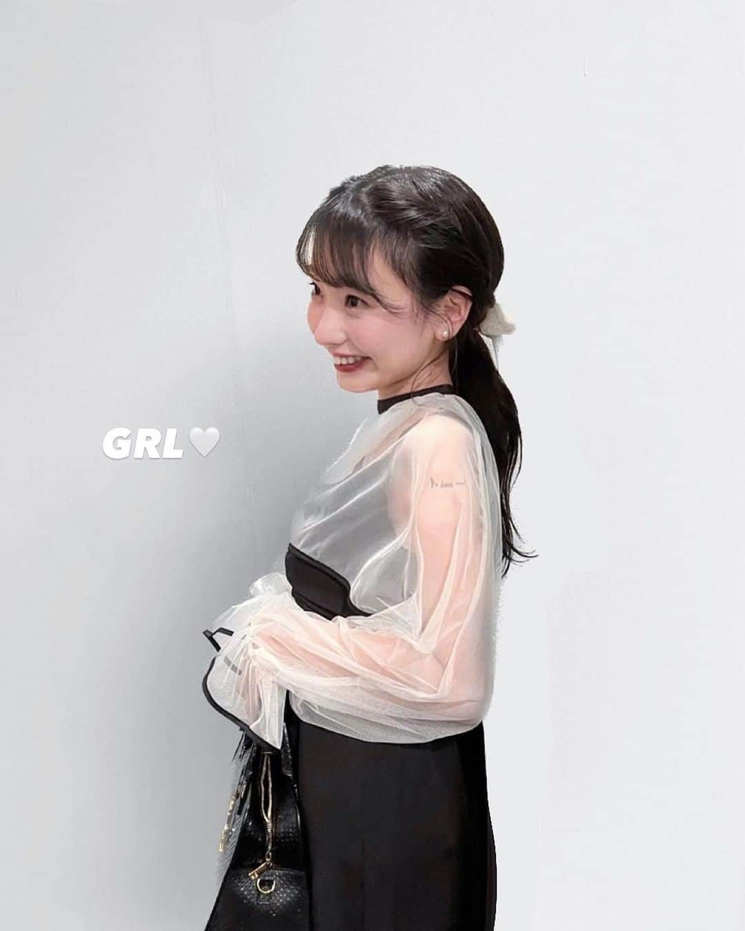 あやなのインスタグラム：「grl♡  #grl#grl購入品 #グレイル #ワンピース#ドレス」