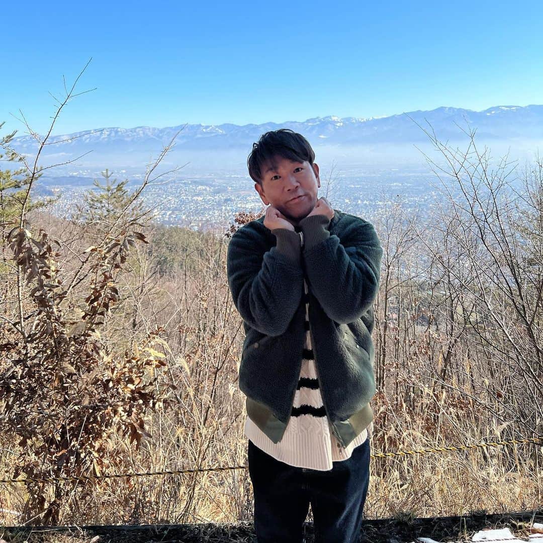 藤本敏史のインスタグラム：「映えるようにお願いして撮ってもらった。 撮影者　朝日奈央」