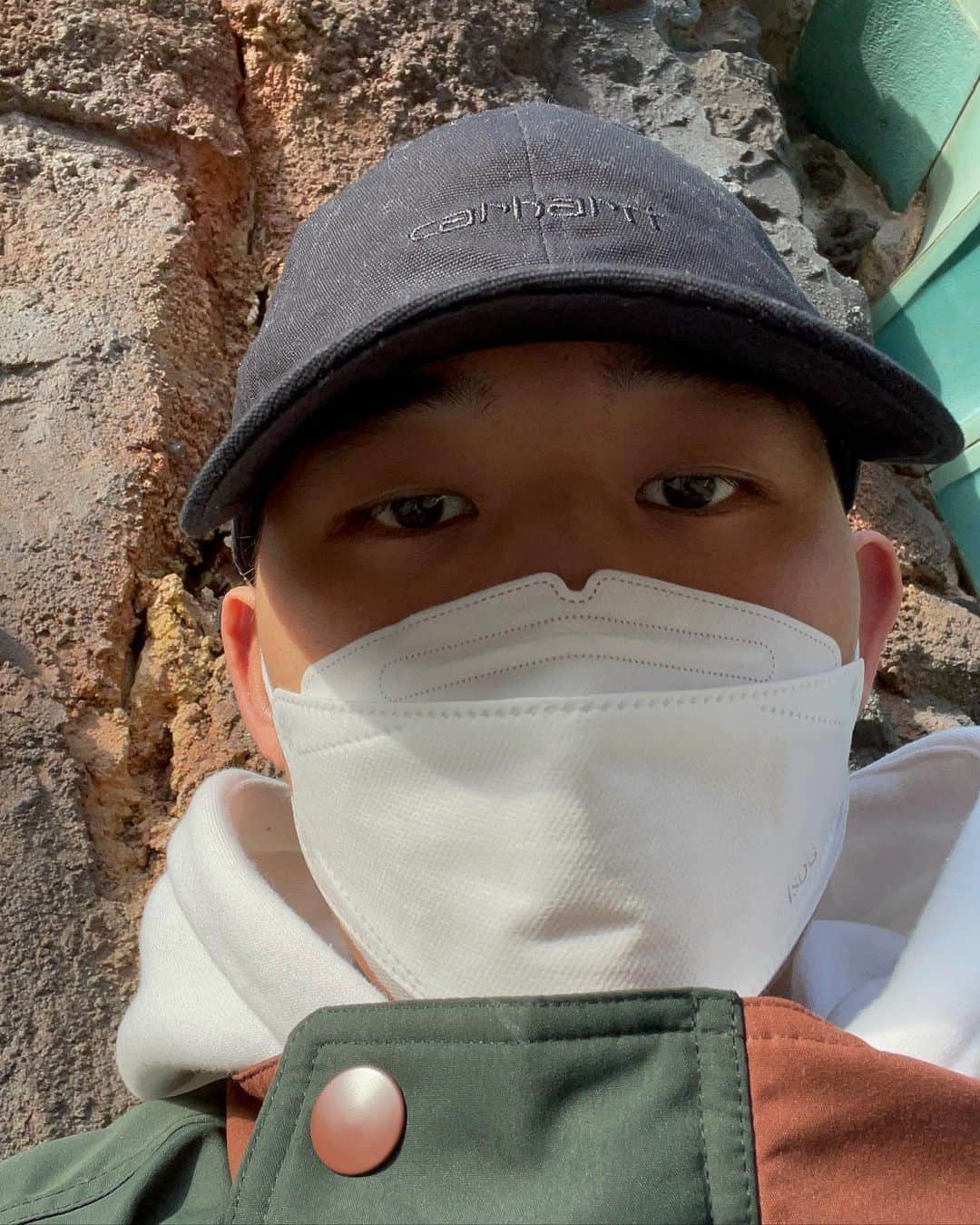 後藤拓実（四千頭身）のインスタグラム：「おととい1人ディズニーに挑戦してたくさん写真撮ってみたのですがほぼ全部同じ写真だった。」