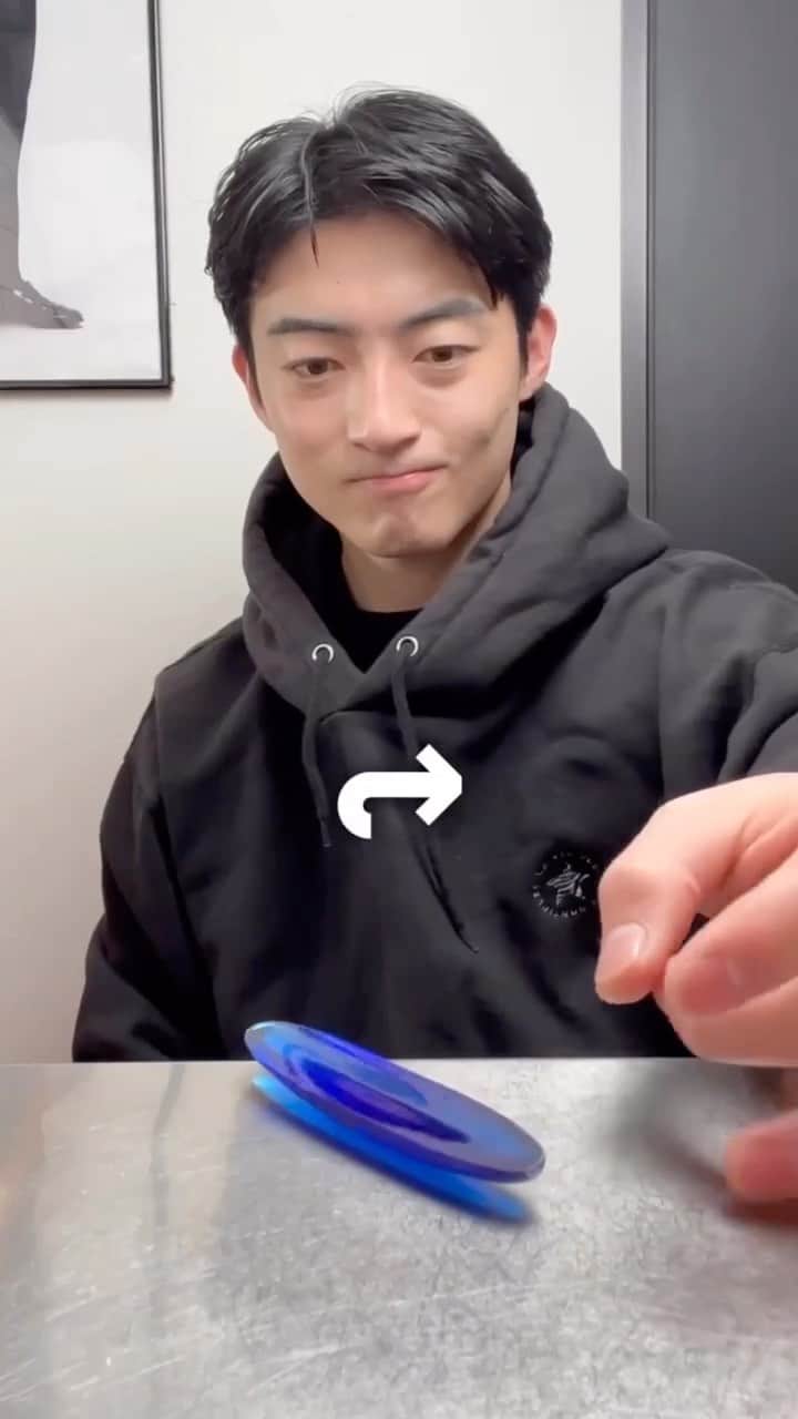 修一朗のインスタグラム：「イギリスからきた奇妙なコマ🇬🇧 #fyp」