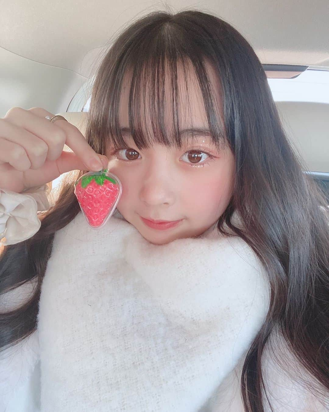 りなさんのインスタグラム写真 - (りなInstagram)「🍓🍓🍓 ・ ・ ・ #PureGi #ぷれっぢ #popteen #popteen芸能部 #レギュモ目指し中 #りなちゃ」1月20日 23時36分 - rinakahata121007