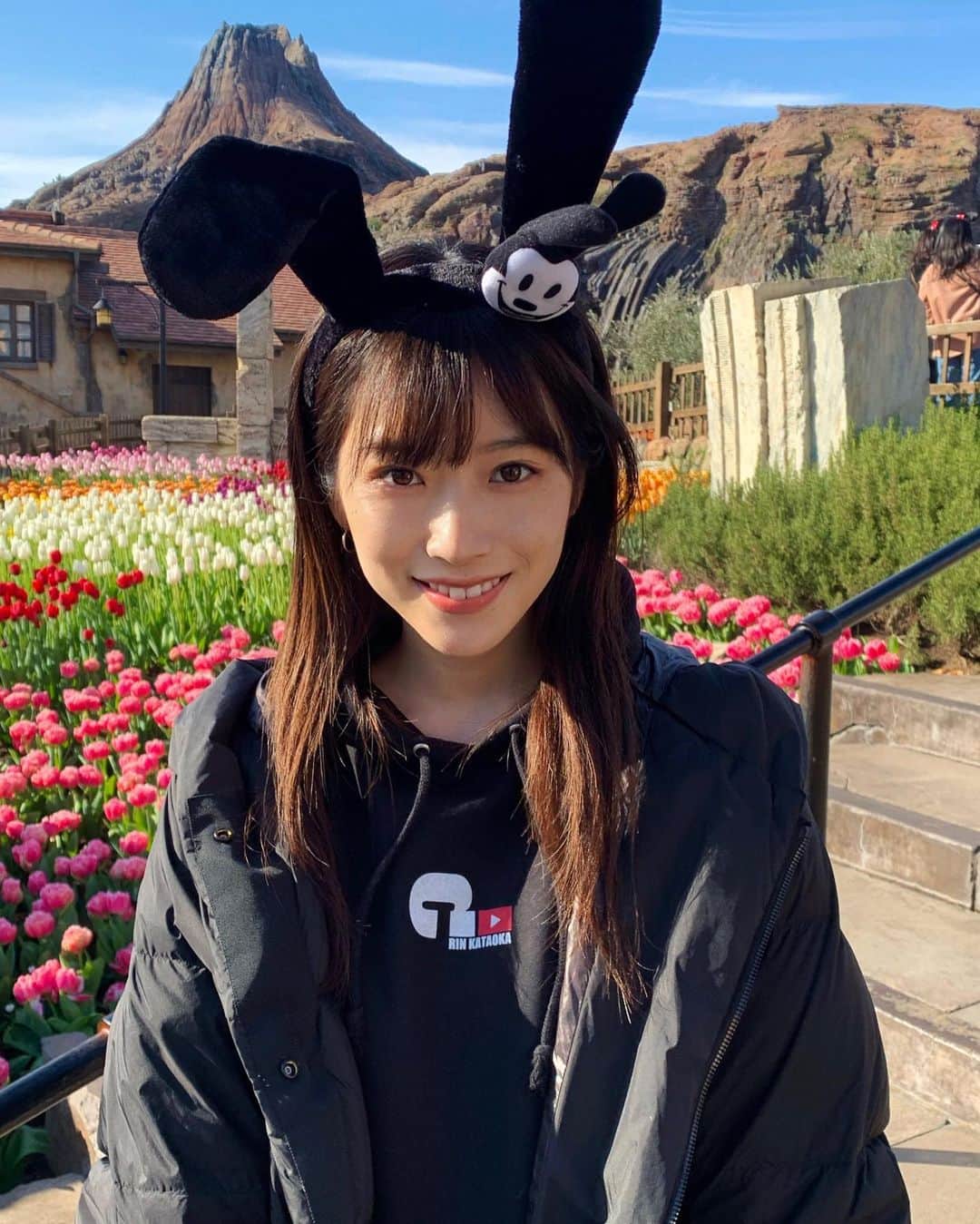 片岡凜のインスタグラム：「ディズニーシーは人々の幸せで溢れてました。私も誰かを幸せにできる表現者になりたいと思いました。」