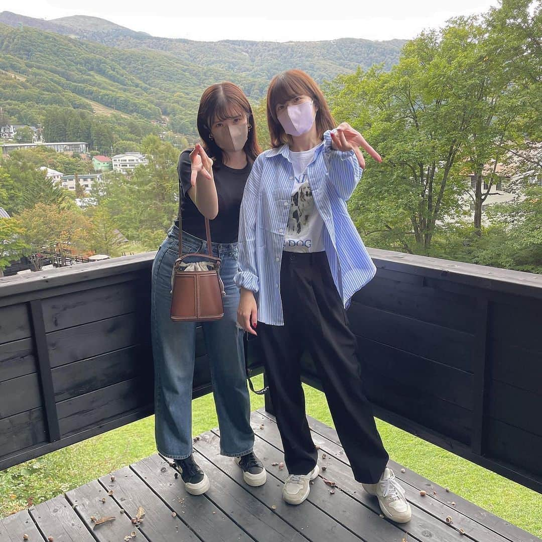 サワデーさんのインスタグラム写真 - (サワデーInstagram)「山形旅2日目！ YouTube投稿しました！ ⁡ ⁡ 2日目は体験をさせてもらったり、自然を堪能しました🌿  ⁡ ⁡ ユニテカフェがどこを切り取ってもオシャレすぎた☕  ⁡ ⁡ 緑がいっぱいで目が喜んでたぜ!!!!!!👀 ⁡ ⁡ 夜の銀山温泉も風情あって素敵でした♨  ⁡ ⁡ またプライベートでも行きたいところばかり...！  ぜひ動画をご覧下さい🌳」1月20日 18時30分 - sawadesan