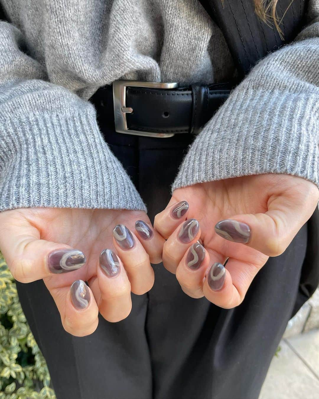 高村 楓のインスタグラム：「先月かほにかわいくしてもらったの ずっと載せ忘れてた🤦‍♀️  #nails」