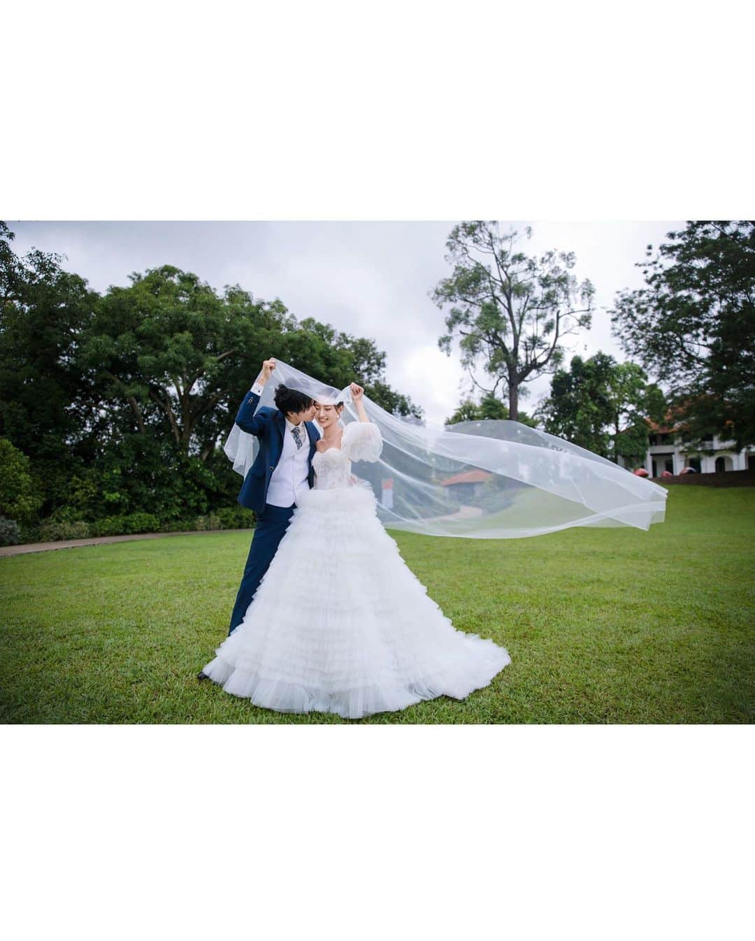 大須賀崇さんのインスタグラム写真 - (大須賀崇Instagram)「... New work pictures come out from @digiobridal  👰‍♀️ @me_nyoung  booking @mannequinstudio   国際結婚してません。笑  #singapore #wedding #photoshooting #digiobridal」1月20日 19時05分 - taxin