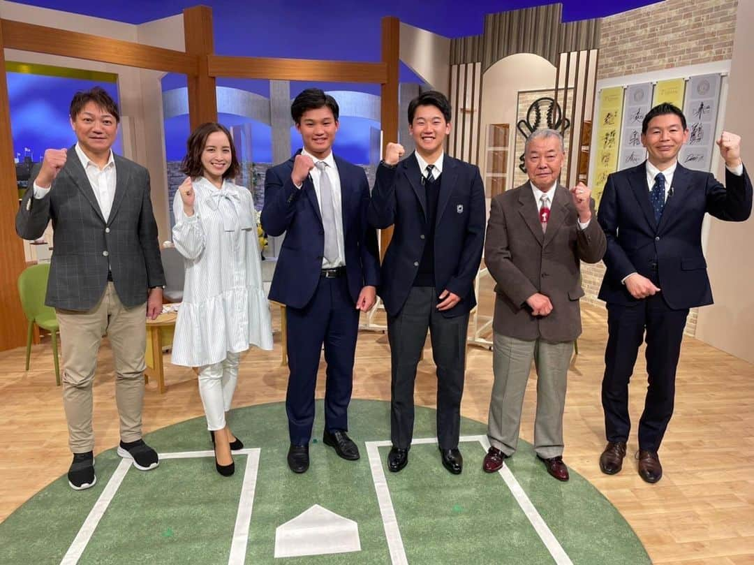 森下翔太のインスタグラム：「『熱血！タイガース党』に出演させていただきました！ 初生放送で緊張したんですけどあっという間で、楽しくできたのでよかったです YouTubeで編集されたものが上がるらしいので機会があればぜひ見てください！ #熱血タイガース党  #生放送」