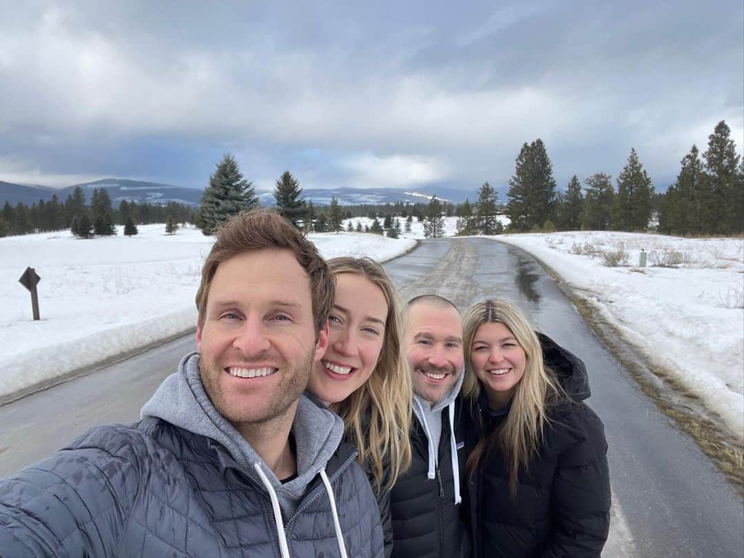 キンバリー・ヒルのインスタグラム：「A week in beautiful Montana with great friends!」