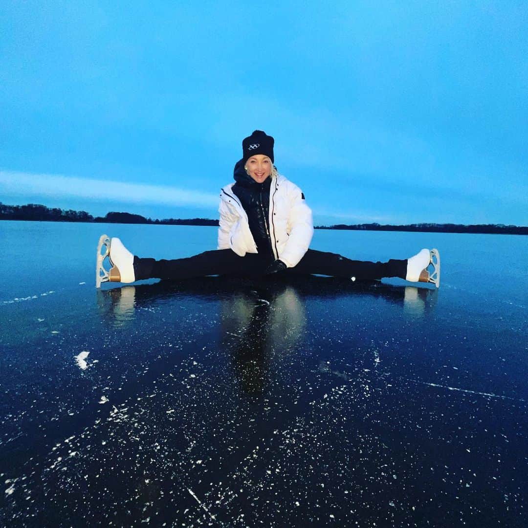 アリオナ・サフチェンコのインスタグラム：「Thank you everyone for all your Birthday wishes, I had an amazing day 😘♥️💪 #birthday #happybirthday #ice」