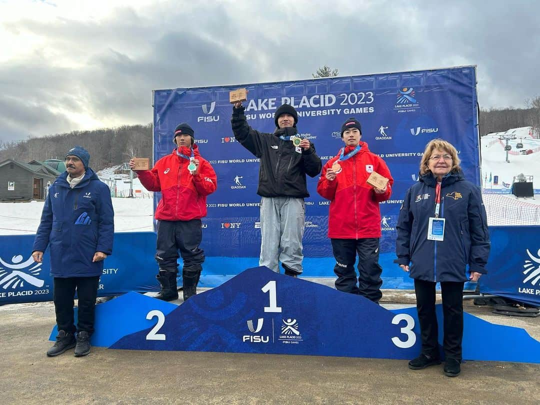 SuzukiAtsuhiroさんのインスタグラム写真 - (SuzukiAtsuhiroInstagram)「World University Games big air🥉　slope style🥉 ・ スロープ、ビッグエア共に3位でした🙏2種目で表彰台に立てたことは嬉しいですが、どちらも最後に決めきれなかったので悔しいです🥹残りのシーズンも気合を入れて頑張ります💪応援してくださった皆さん、サポートしてくださったメーカーの皆さん応援ありがとうございました！ @lakeplacid2023  @fisu  @teamjapanjoc  @romesds_japan  @girosnow_japan  @ebsmission  @dominatorwax  @the.suns  @lac_aizubandai  @nekomaski  #romesds #giro #dominatorwax #ebsmission #thesuns #チューンナップ工房mk #nekoma #猫魔スキー場 #livinganywherecommons会津磐梯 #instagood #instalike #スノーボード #snowboard #snowboarding #snowboarder」1月21日 6時12分 - _atsuhirosuzuki_