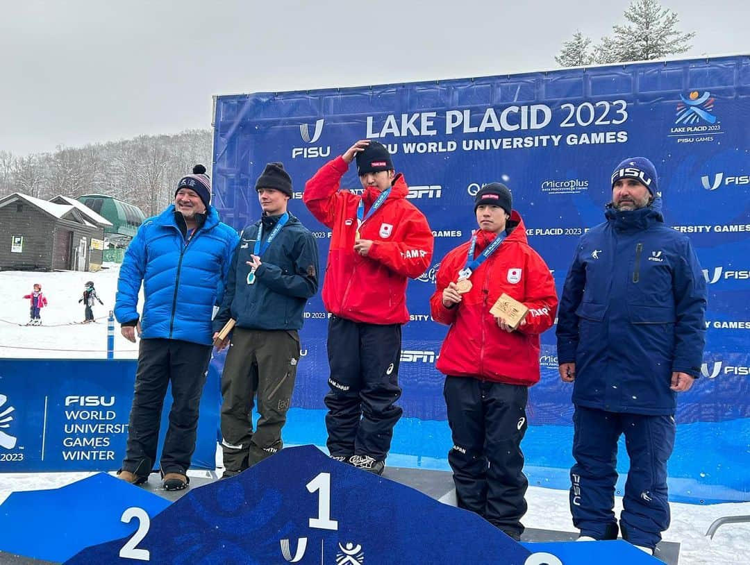 SuzukiAtsuhiroさんのインスタグラム写真 - (SuzukiAtsuhiroInstagram)「World University Games big air🥉　slope style🥉 ・ スロープ、ビッグエア共に3位でした🙏2種目で表彰台に立てたことは嬉しいですが、どちらも最後に決めきれなかったので悔しいです🥹残りのシーズンも気合を入れて頑張ります💪応援してくださった皆さん、サポートしてくださったメーカーの皆さん応援ありがとうございました！ @lakeplacid2023  @fisu  @teamjapanjoc  @romesds_japan  @girosnow_japan  @ebsmission  @dominatorwax  @the.suns  @lac_aizubandai  @nekomaski  #romesds #giro #dominatorwax #ebsmission #thesuns #チューンナップ工房mk #nekoma #猫魔スキー場 #livinganywherecommons会津磐梯 #instagood #instalike #スノーボード #snowboard #snowboarding #snowboarder」1月21日 6時12分 - _atsuhirosuzuki_