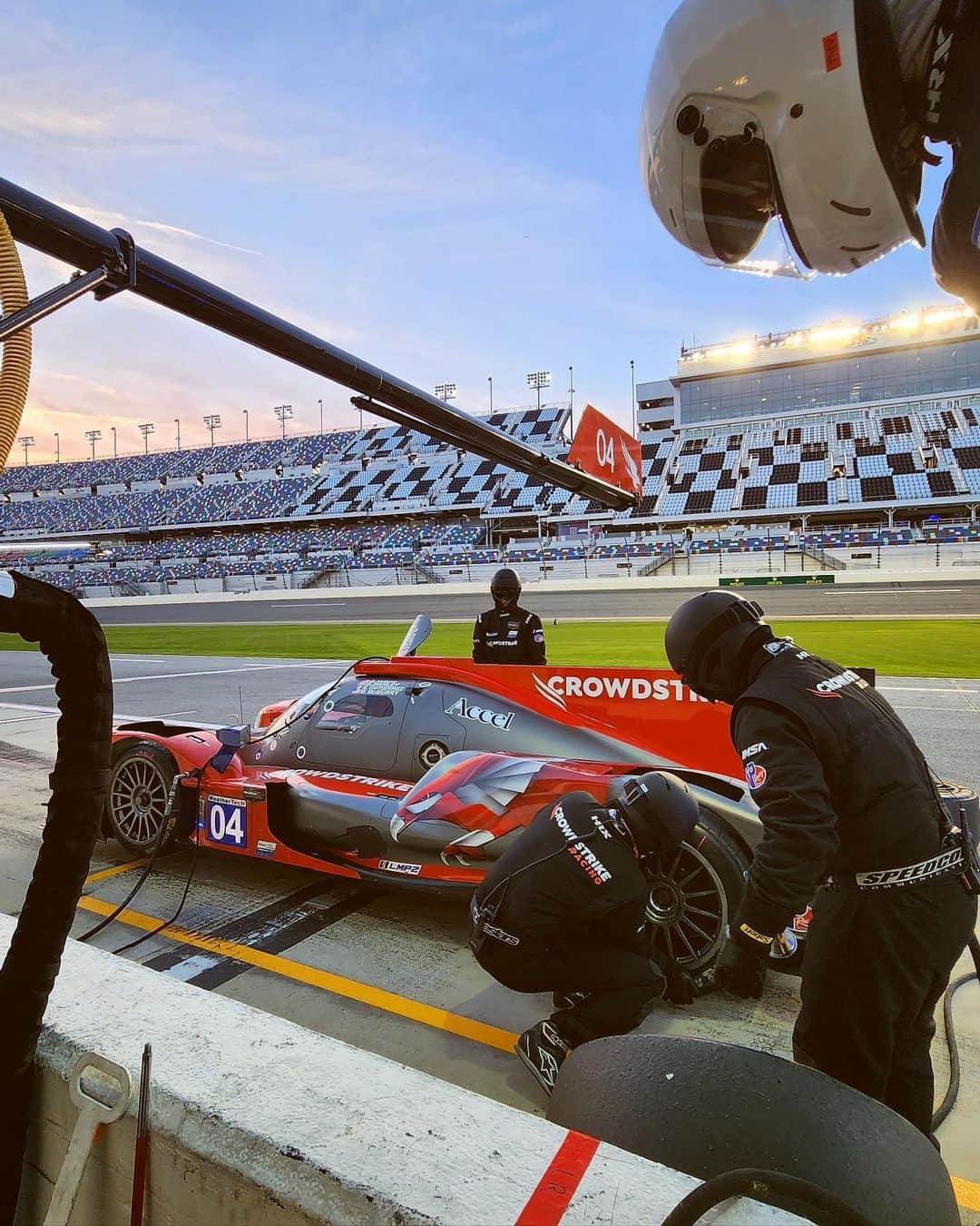 エステバン・グティエレスさんのインスタグラム写真 - (エステバン・グティエレスInstagram)「Sesión 1 y 2 para Roar Daytona 🙌🏻🏎💨」1月21日 9時37分 - estebangtz