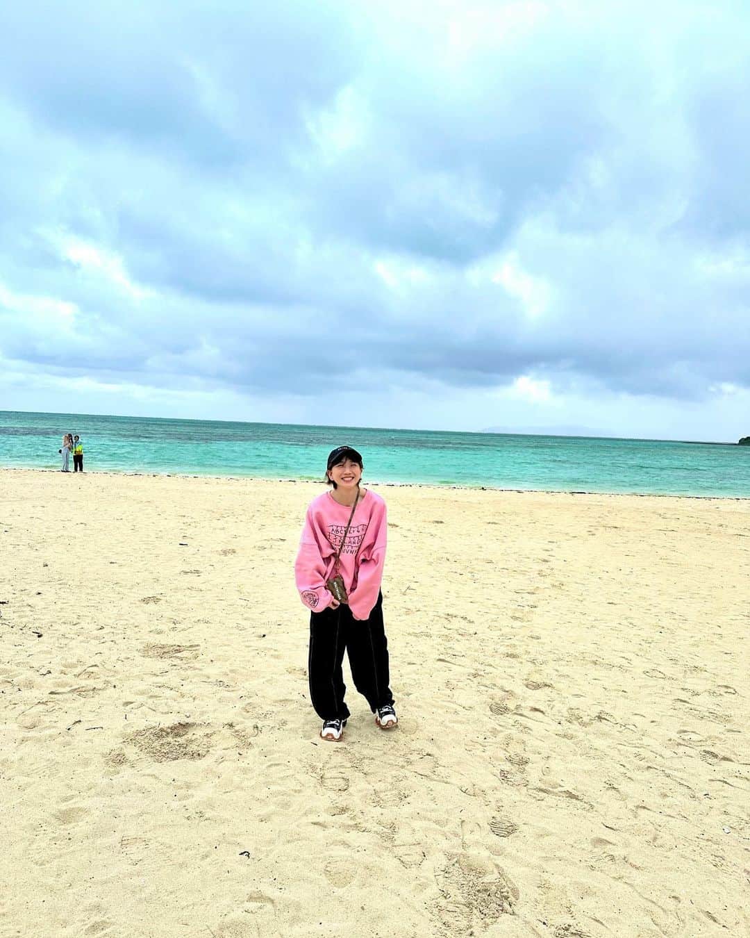高田あゆみさんのインスタグラム写真 - (高田あゆみInstagram)「コンドイビーチ🏝 雨が降ったり止んだり。 気まぐれな天気だったけど竹富島の雨はなんか心地よかった☔️ #travel #竹富島#ishigaki #女子旅#japantravel」1月21日 16時05分 - ayumitakada1020