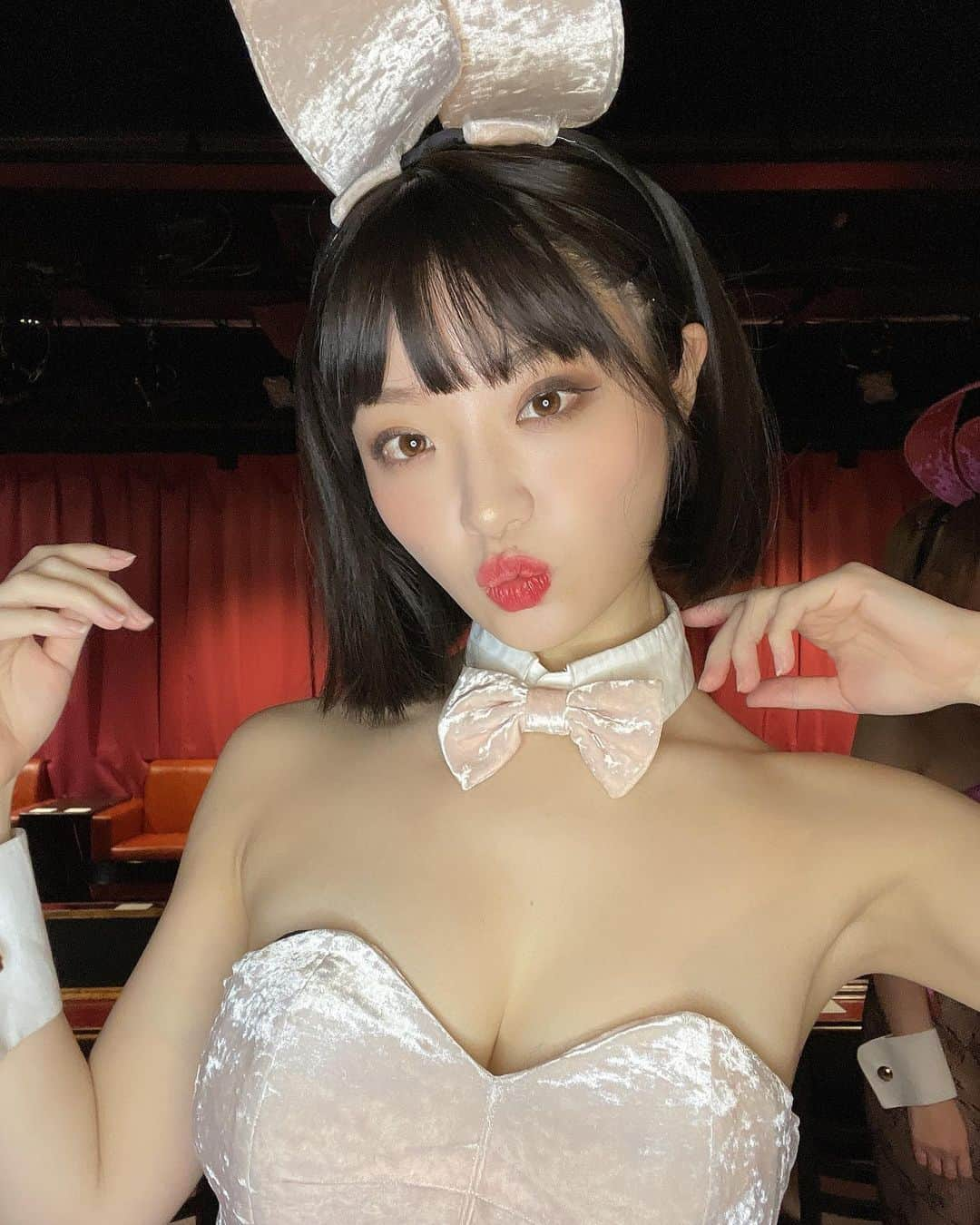 Kozueさんのインスタグラム写真 - (KozueInstagram)「にゃは…🐱💋」1月22日 2時03分 - kochaofficial_