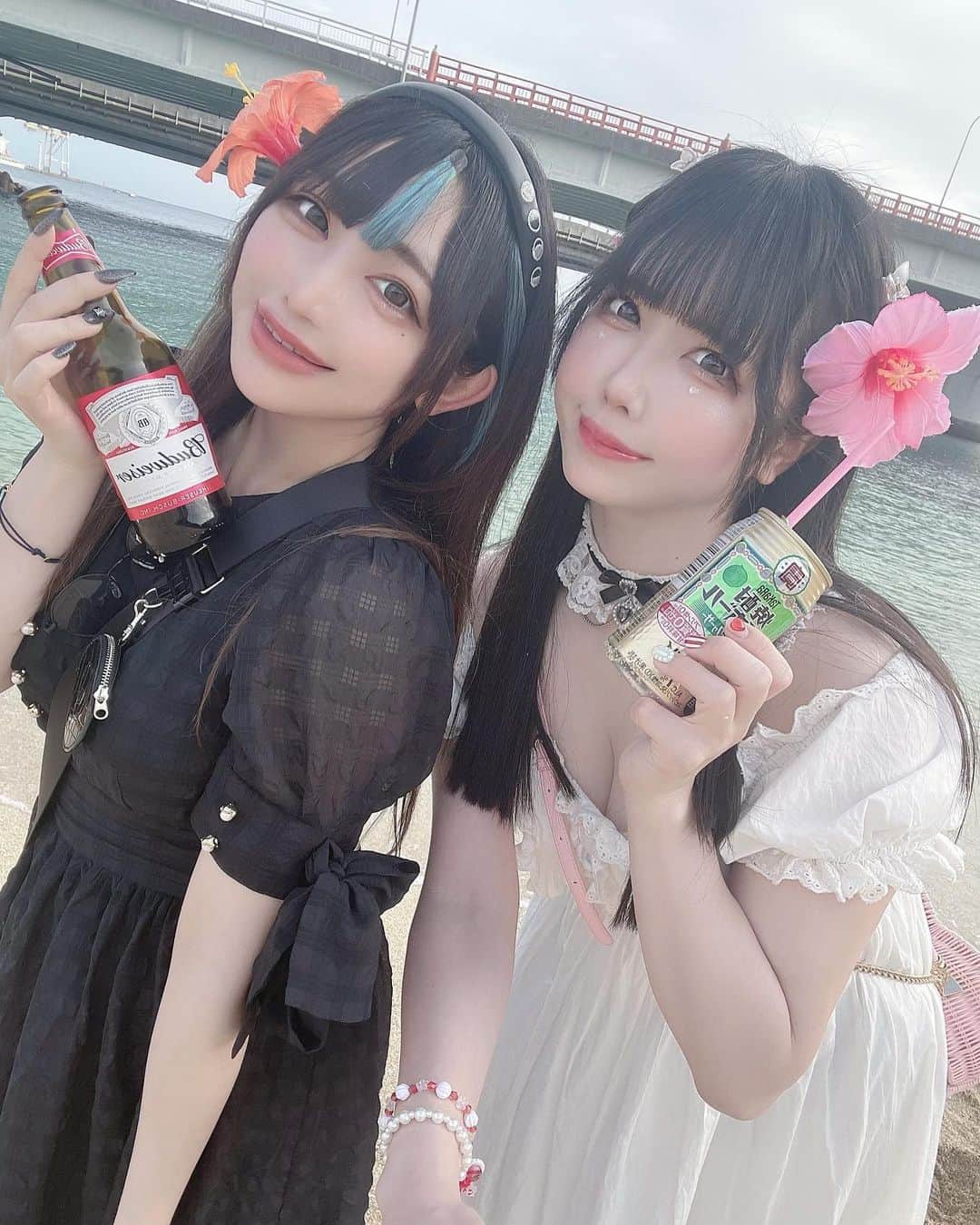 ちゃんもも◎のインスタグラム：「沖縄でもクロミとマイメロみたいな桃汐ちゃんでした😈👼♡ #沖縄　#自撮り #アイドル #かわいい女の子 #海 #自撮り界隈 #ブルベ #lolawed #バンもん」