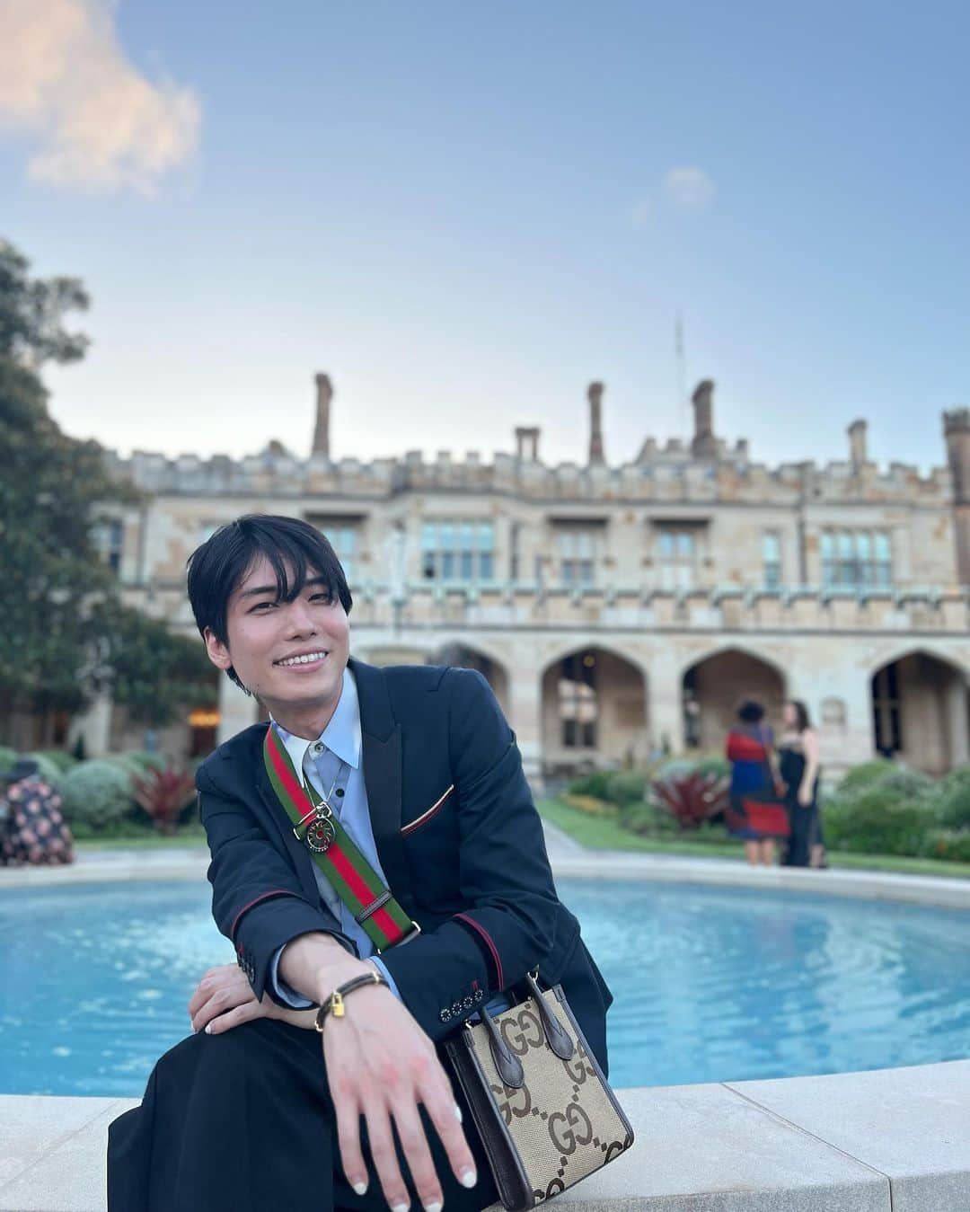 関根慶祐（K-SUKE）さんのインスタグラム写真 - (関根慶祐（K-SUKE）Instagram)「🏰  I visited NSW’s government house as a guest. Thank you very much for giving me such as a great moment @mahomagicbar and @sydney_festival !!  #sydney #sydneyfestival #australia #castle #shirayuri #ksuke #magician #magic #japanesemagician #mahomagicbar #japanesefashion #loveless #gucci #jumbogg #jumboggminitotebag #gu #publictokyo #nsw #govermenthouse #bulgariocto #bvlgariocto #bvlgari #louisvuitton」1月21日 21時33分 - ksukeshirayuri