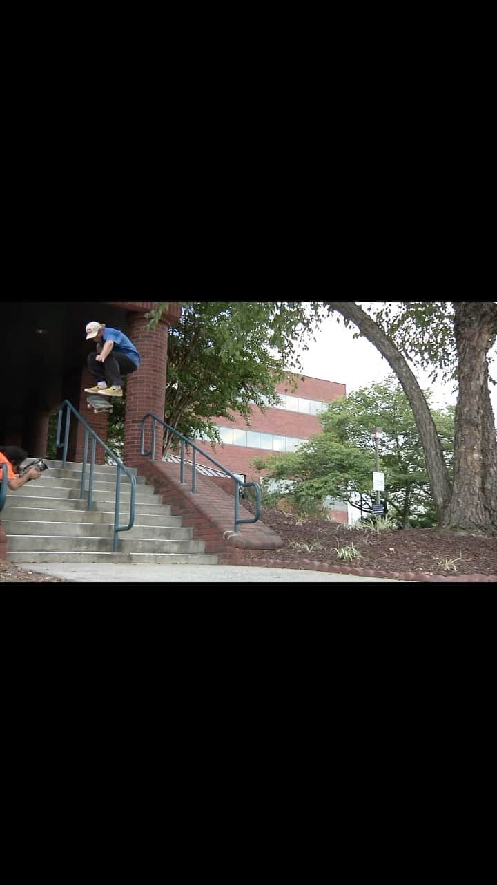 ジェイミー・フォイのインスタグラム：「@jamie_foy / #skateboarding」