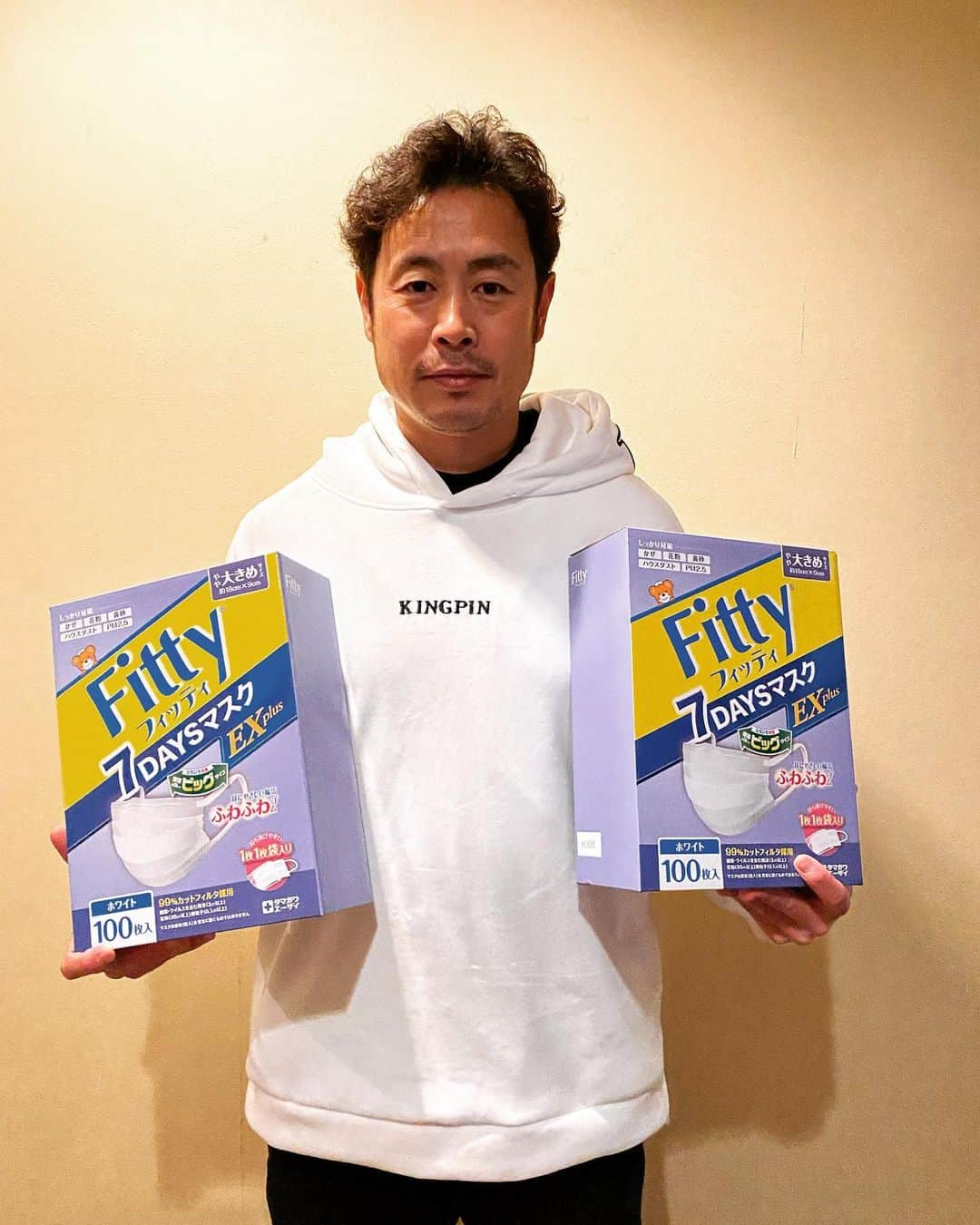 亀井善行のインスタグラム：「Fittyのマスクにハマり中😷 皆さんも良かったら是非👍 #Fitty #マスク #耳痛くない」