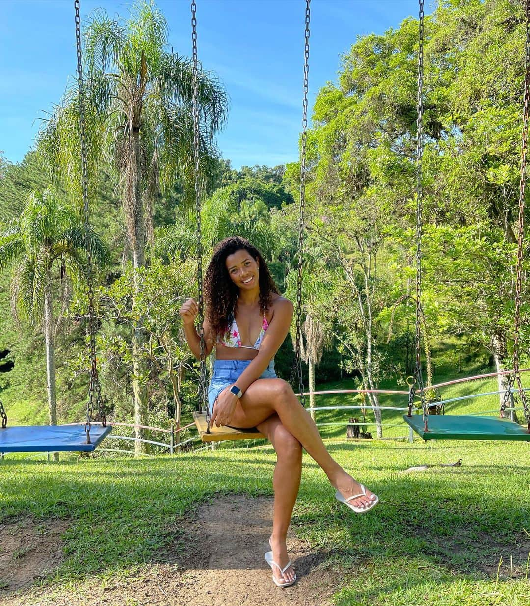 Andressa FIDELISさんのインスタグラム写真 - (Andressa FIDELISInstagram)「Amando um balanço 😂😂 . . . . . . #meumomento #balanço #natureza #pazterrível」1月22日 7時27分 - amfidelis_