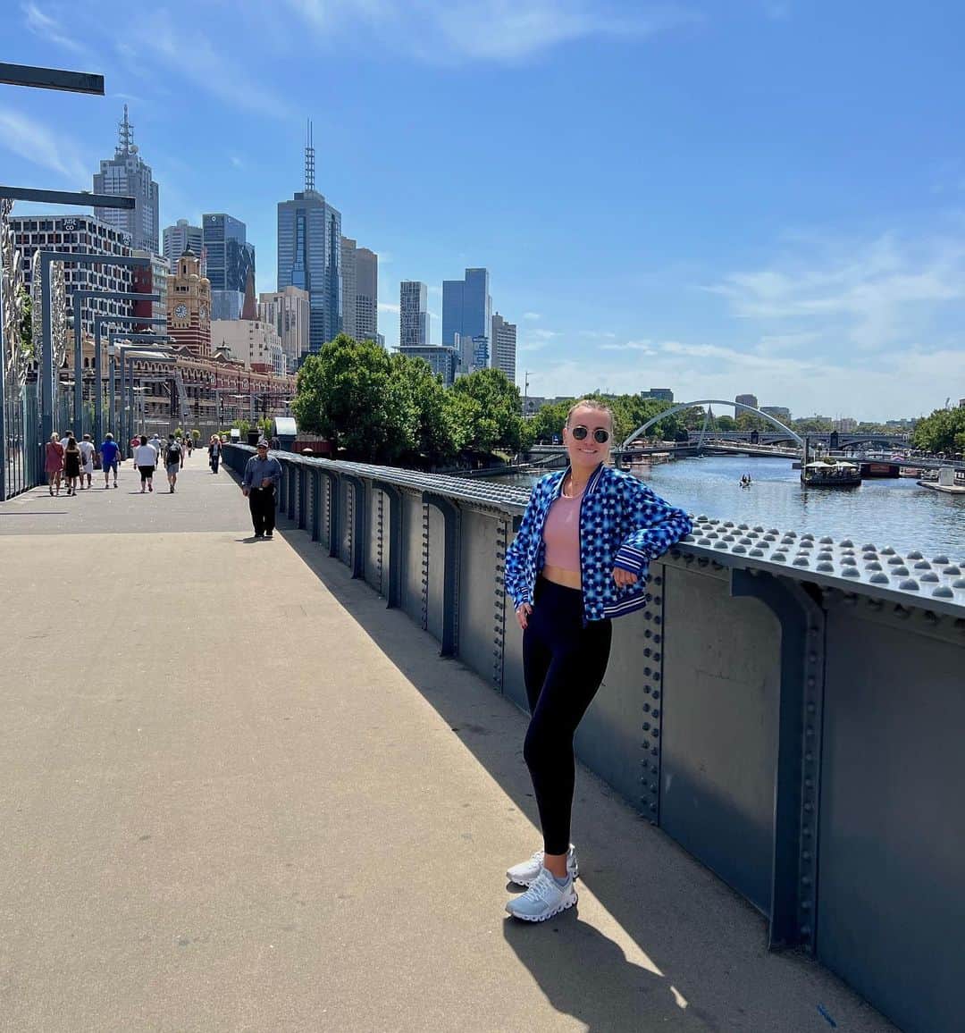 ソフィア・ケニンのインスタグラム：「Great to be back in my favorite city 🇦🇺 See you next year Melbourne!😎」