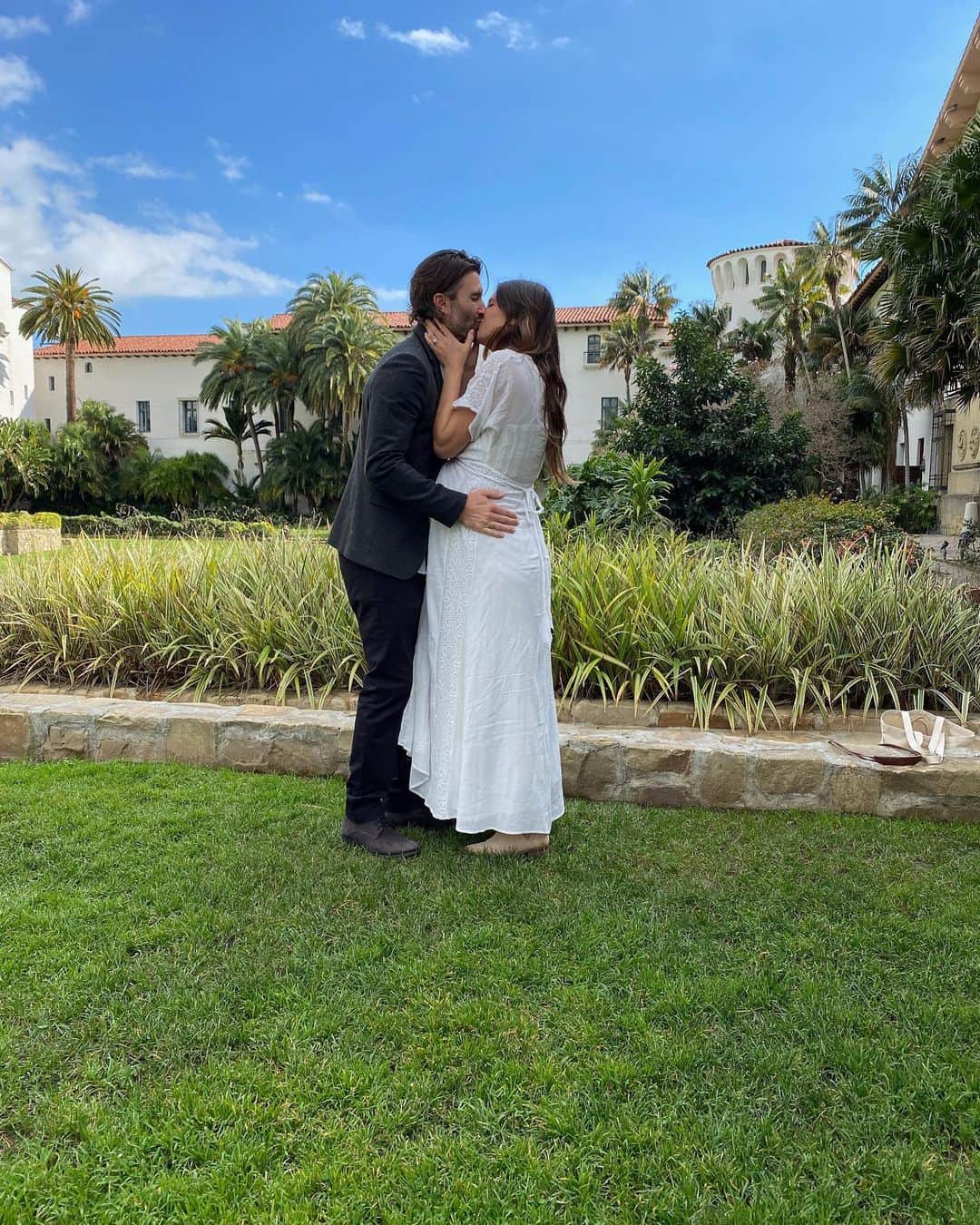 ブランドン・ジェンナーのインスタグラム：「Best three years EVER!!! 😃😃 happy marriage anniversary, Cayley ♥️」