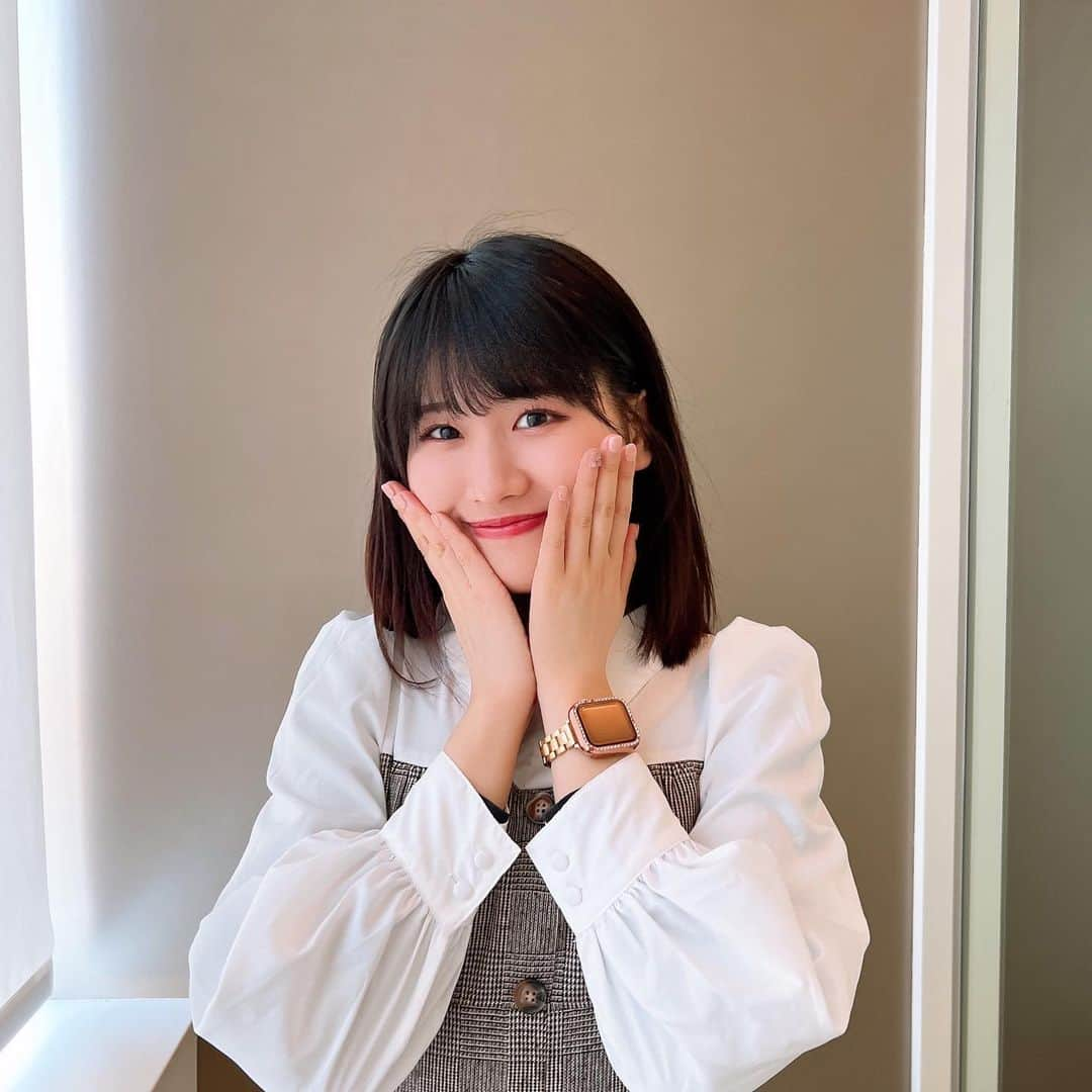 高橋彩香のインスタグラム：「昨日はオンラインお話し会ありがとう！  今日も朝からよろしくお願いします✨️🫶  新しい服かわいーね！   #オンラインお話し会   #さやりん  #高橋彩香  #髙橋彩香」