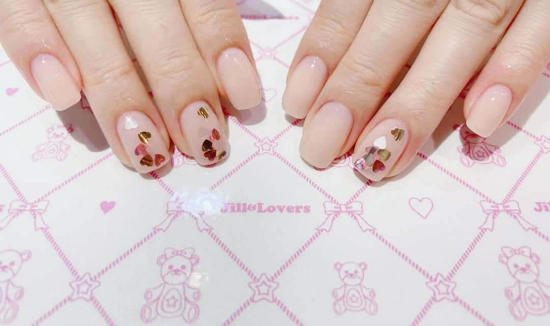 Jill&Loversのインスタグラム：「💖  #jillandlovers #nail #nailart #paragel #gelneil#gel #ネイル #ネイルアート #スカルプ#ハート#バレンタイン#valentine」