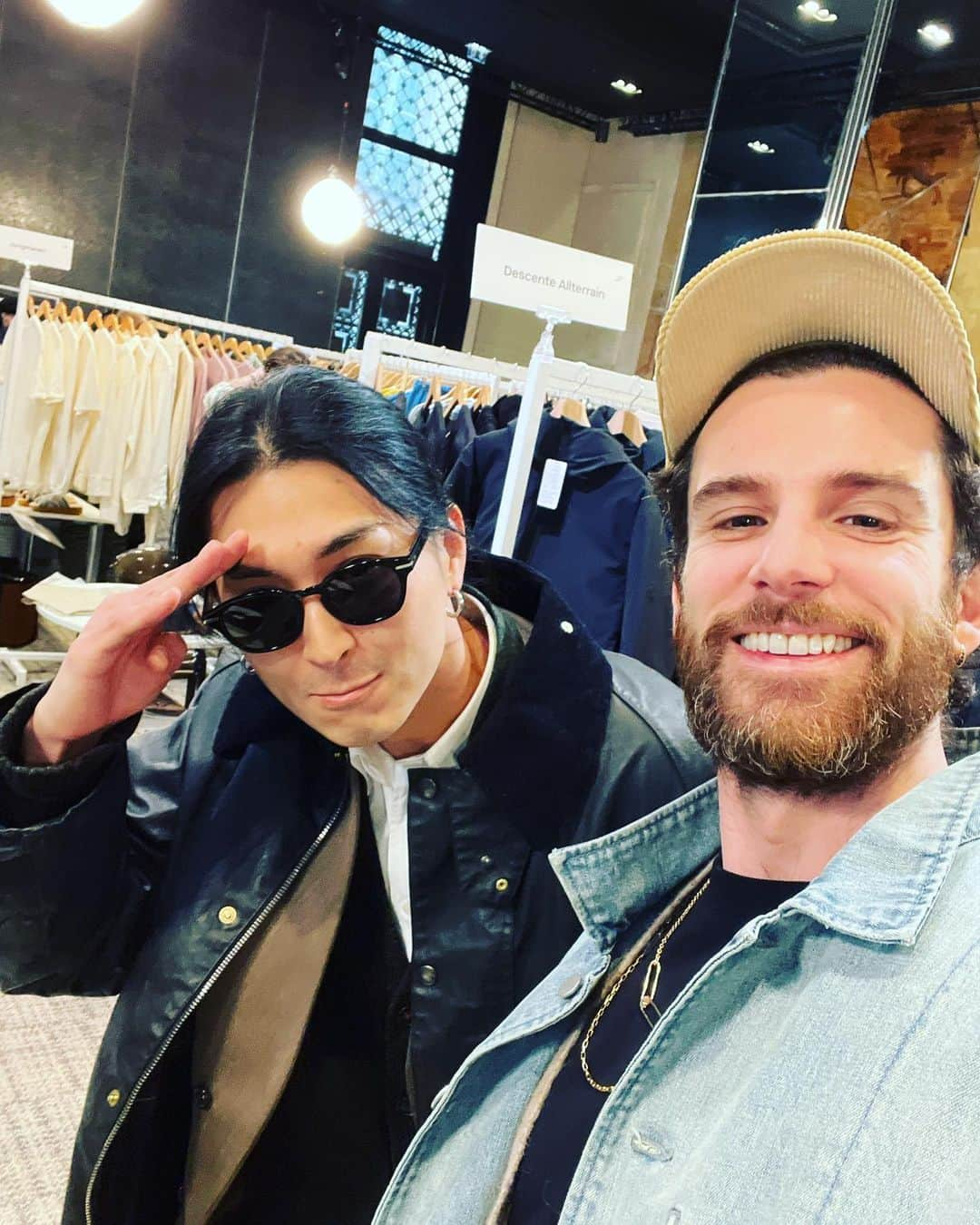 松田翔太のインスタグラム：「Wholesome Sunday with @guyberryman  @appliedartforms 🤍」